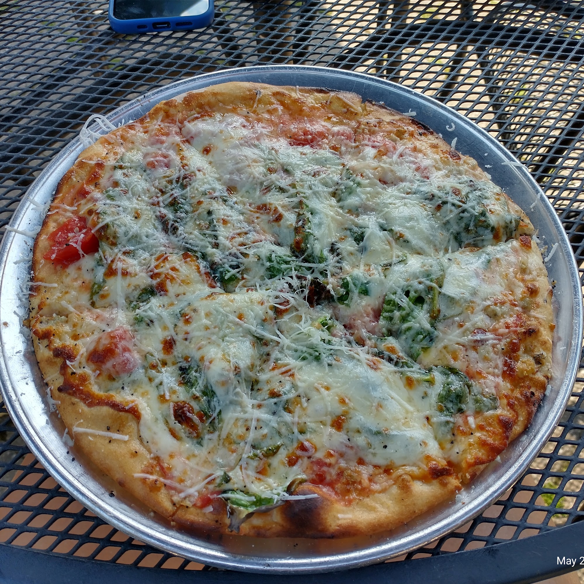 Ianni’s Pizzeria in Delmont Delmont