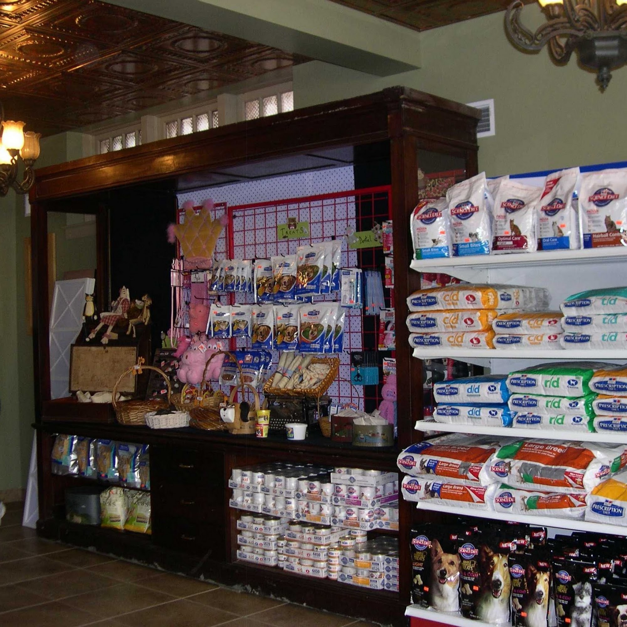 The Cocalico Cat & Gingham Dog Animal Hospital Denver