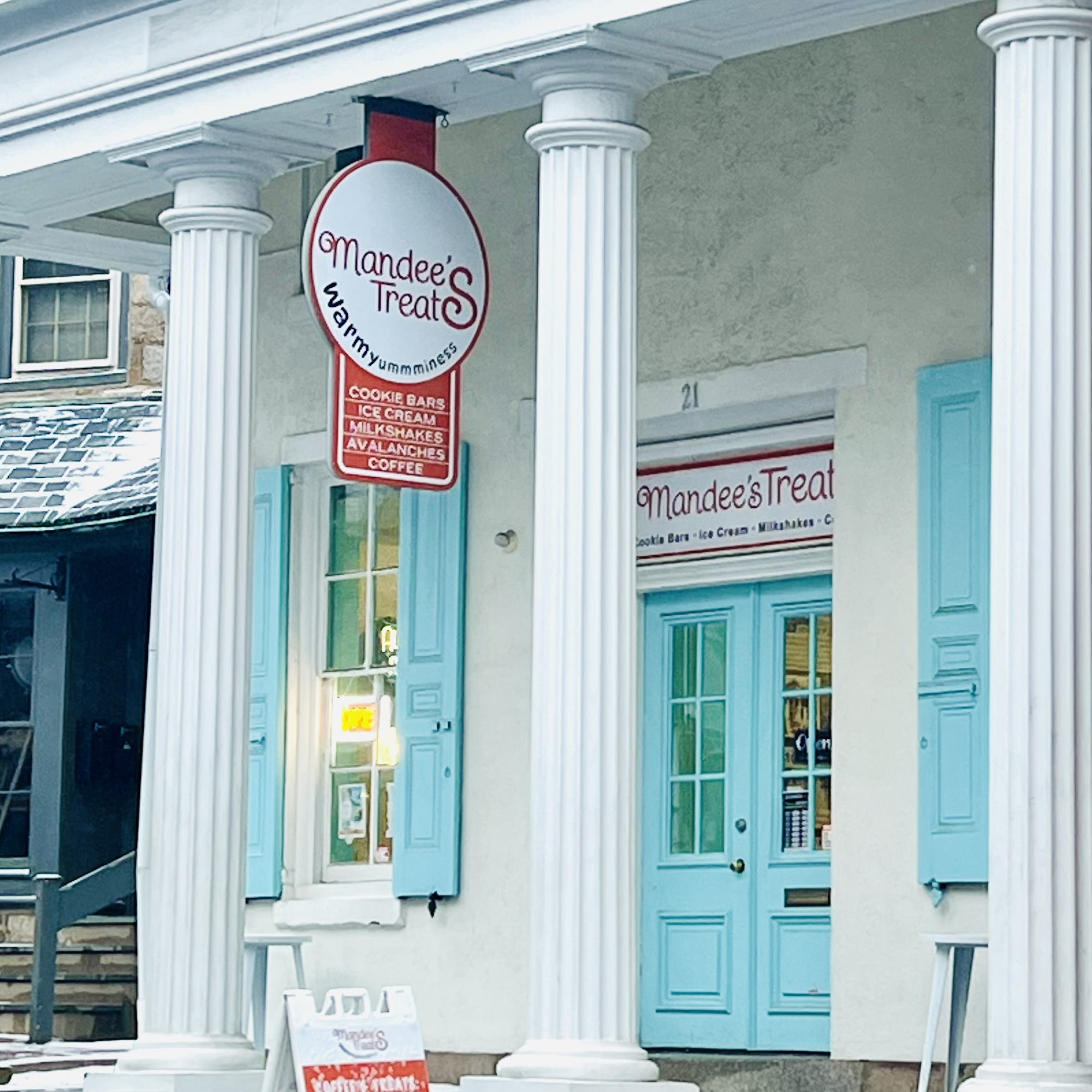 Mom's Cookie Bar Doylestown