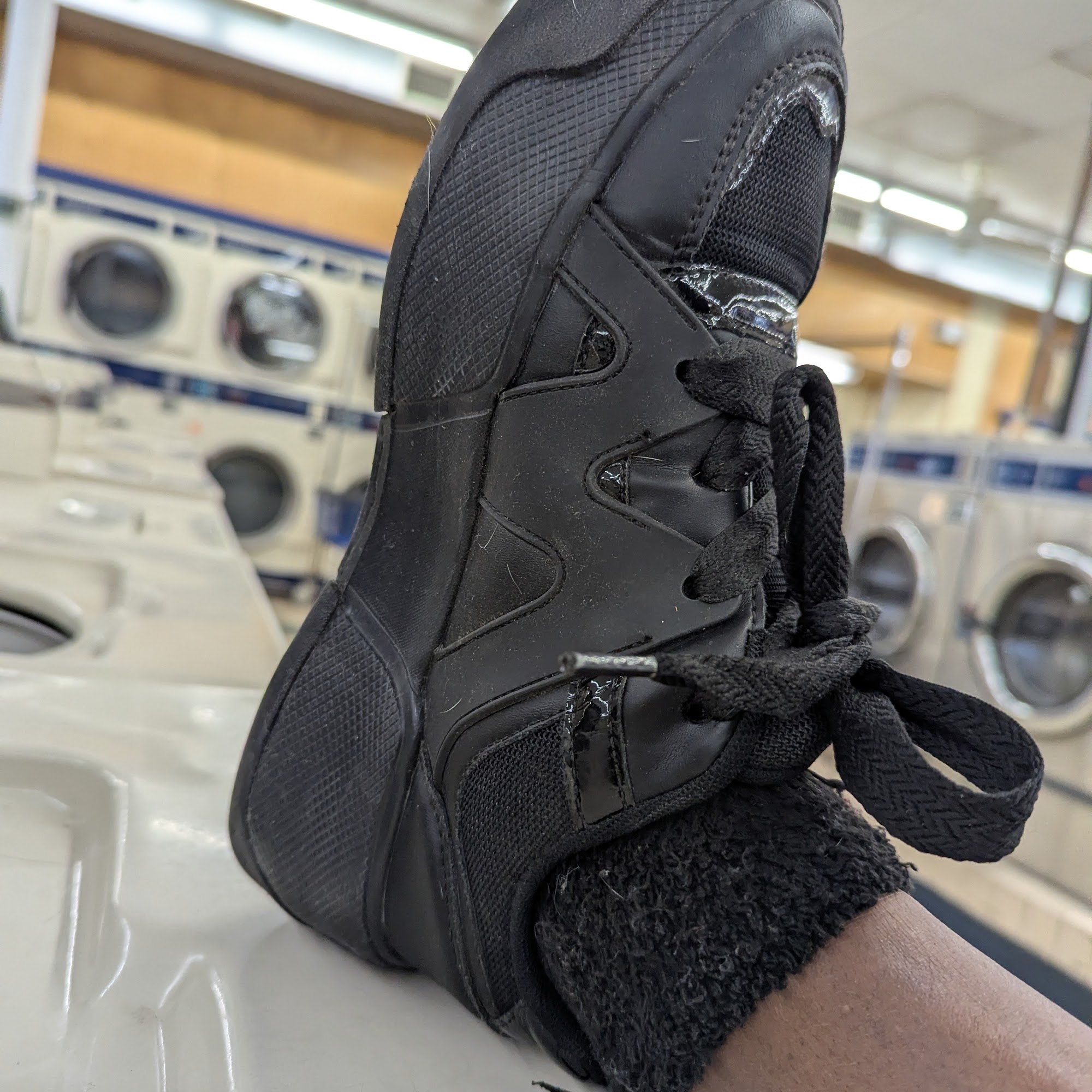 Gearys Laundromat & Drycleanng