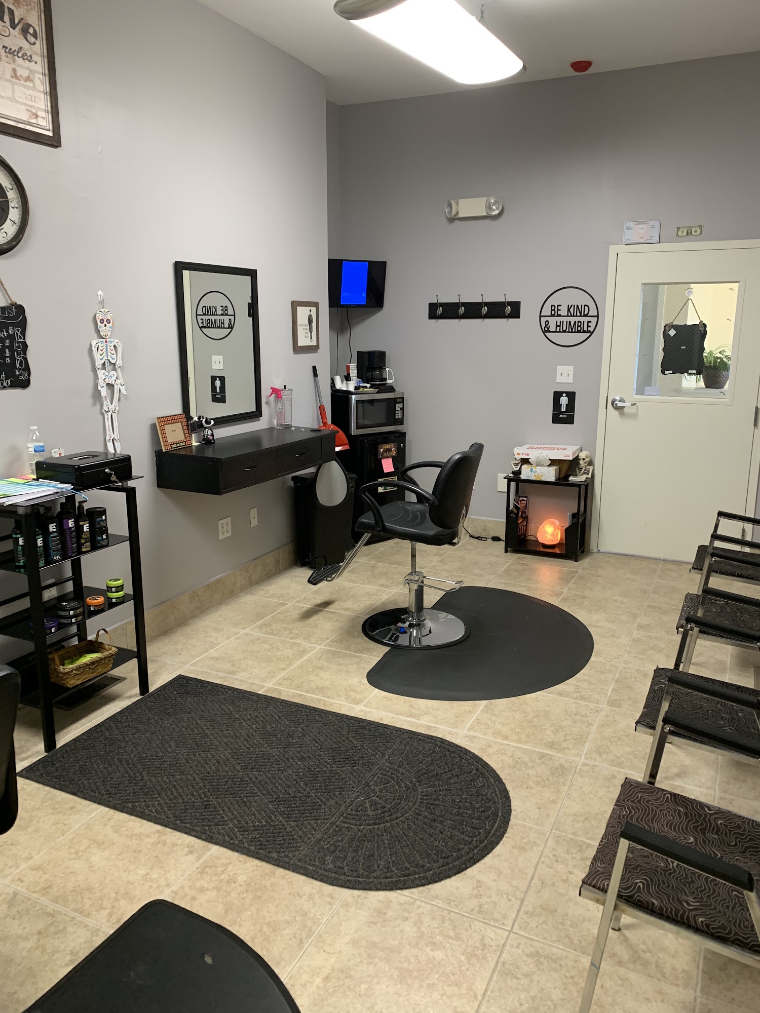 The Men’s Room Haircuts