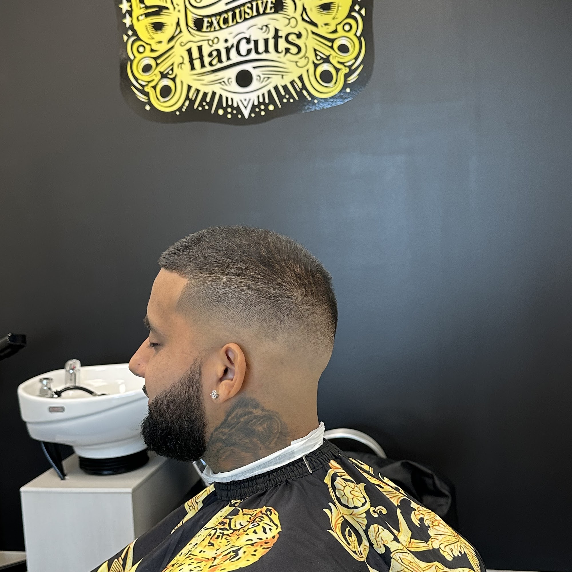 VIP EXCLUSIVE 2300 E Market St Suite# 202, East York Pennsylvania 17402