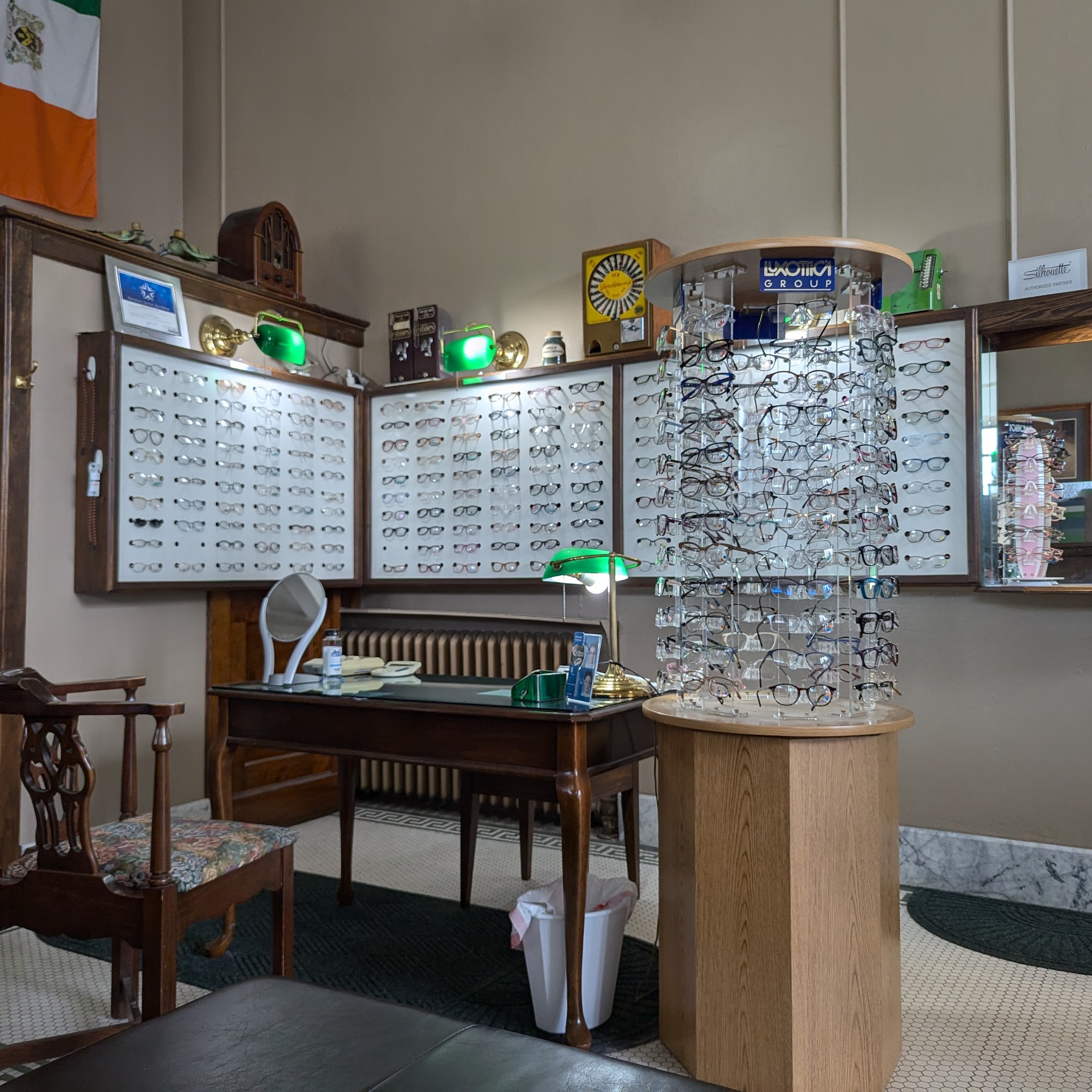 Curry's Spectacle Shop