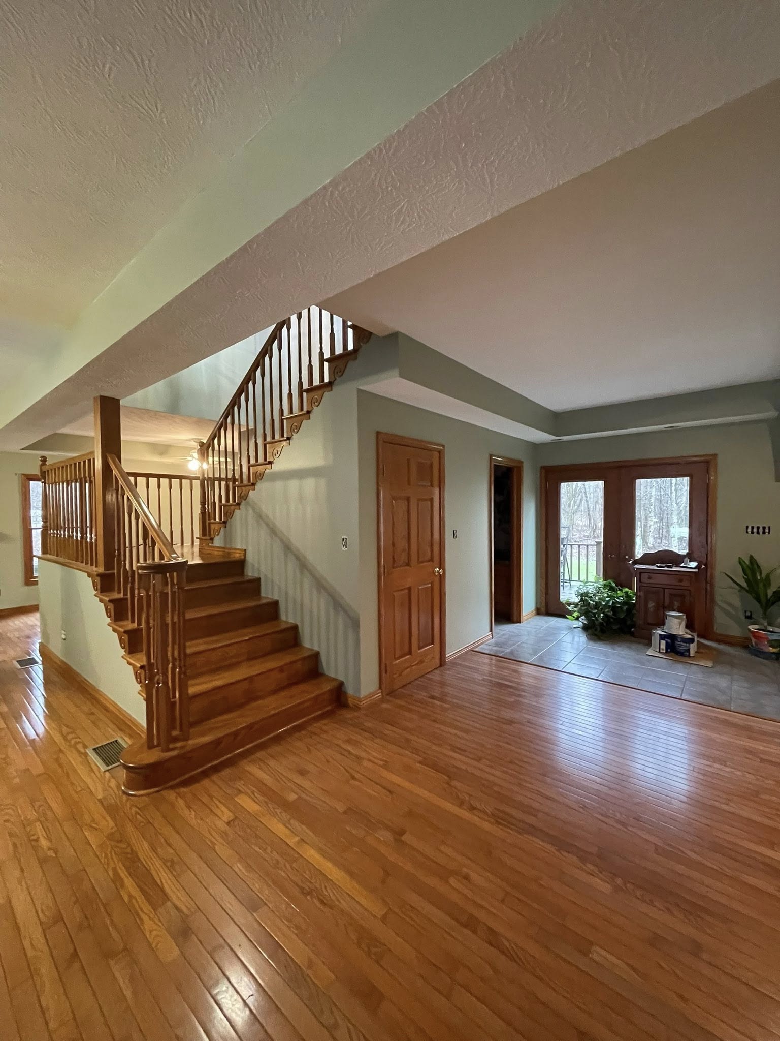 Gravatt Painting & Services Inc 211 Miller Rd, Franklin Pennsylvania 16323