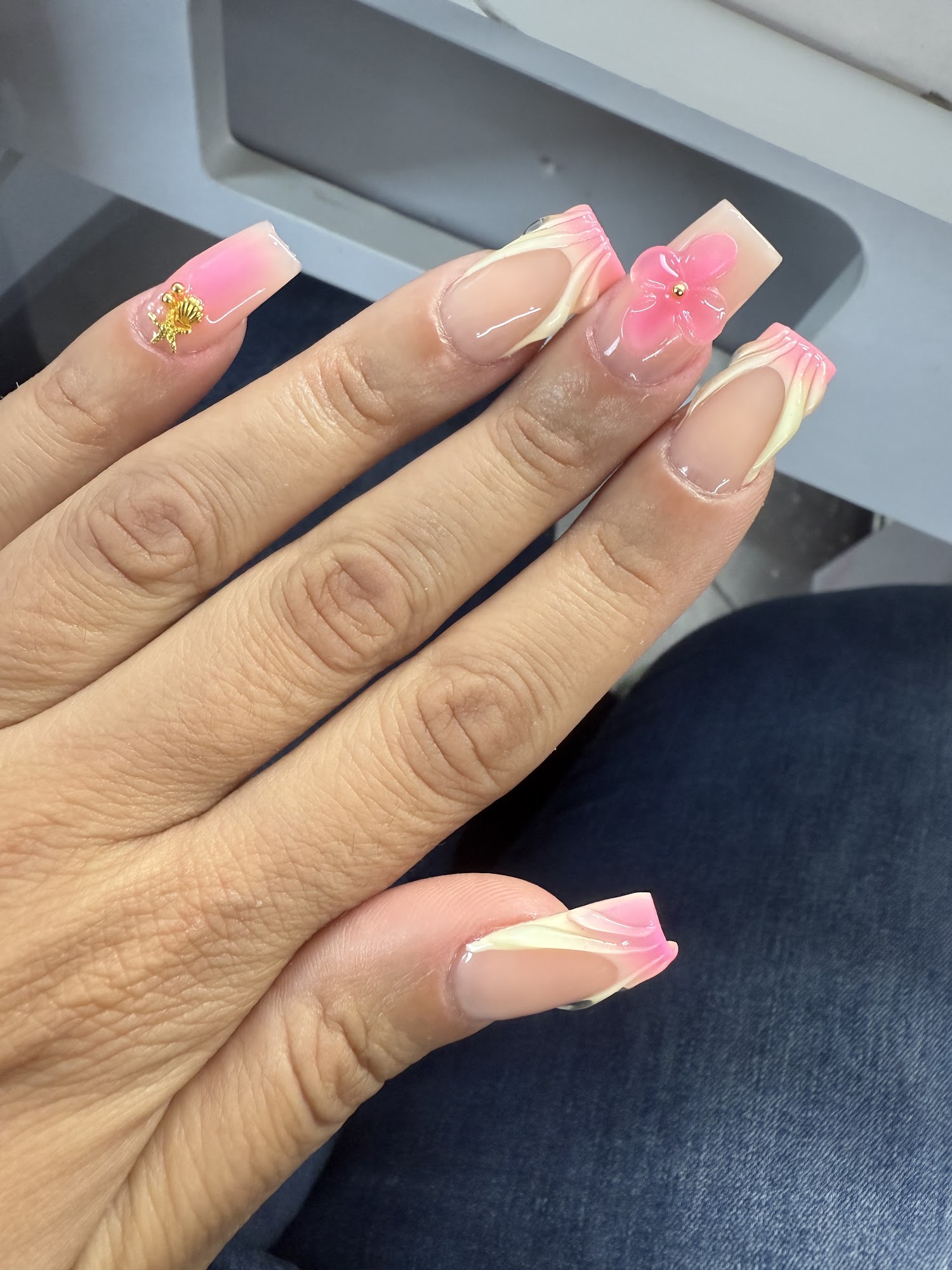 Hilenny Nails Beauty 18 E Diamond Ave, Hazleton Pennsylvania 18201