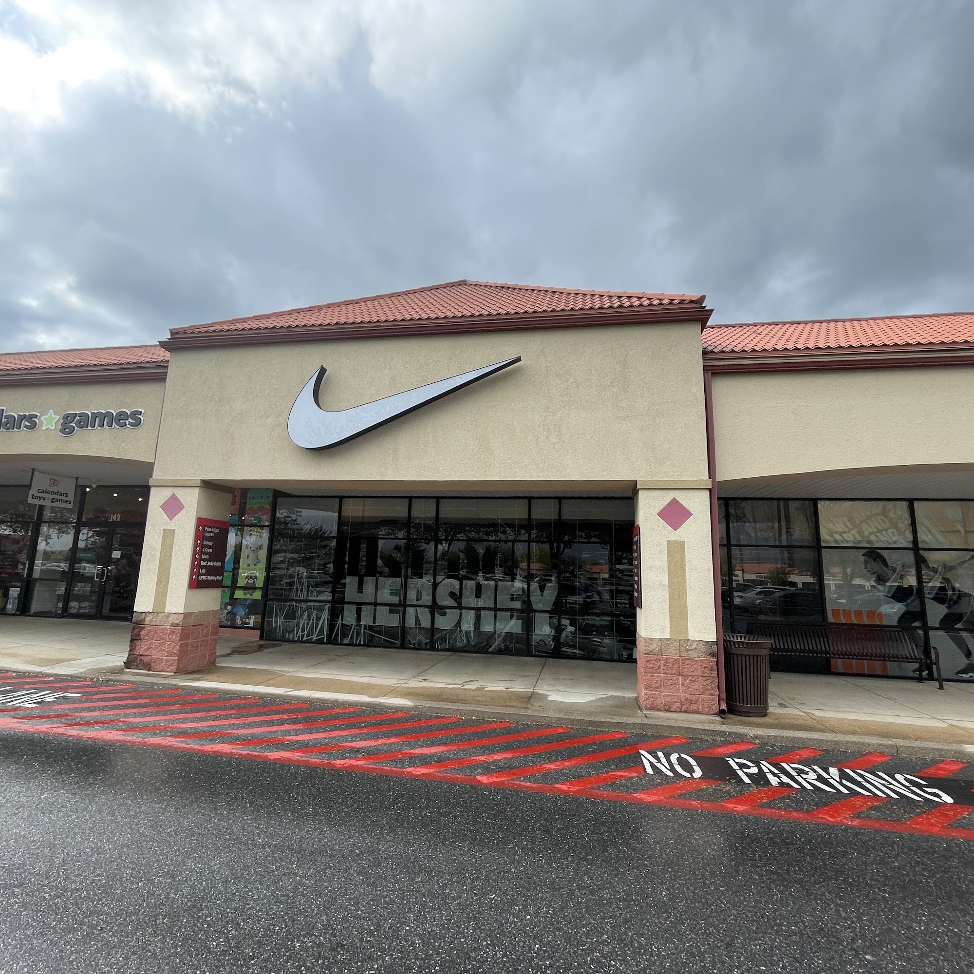 Nike Unite - Hershey Hershey