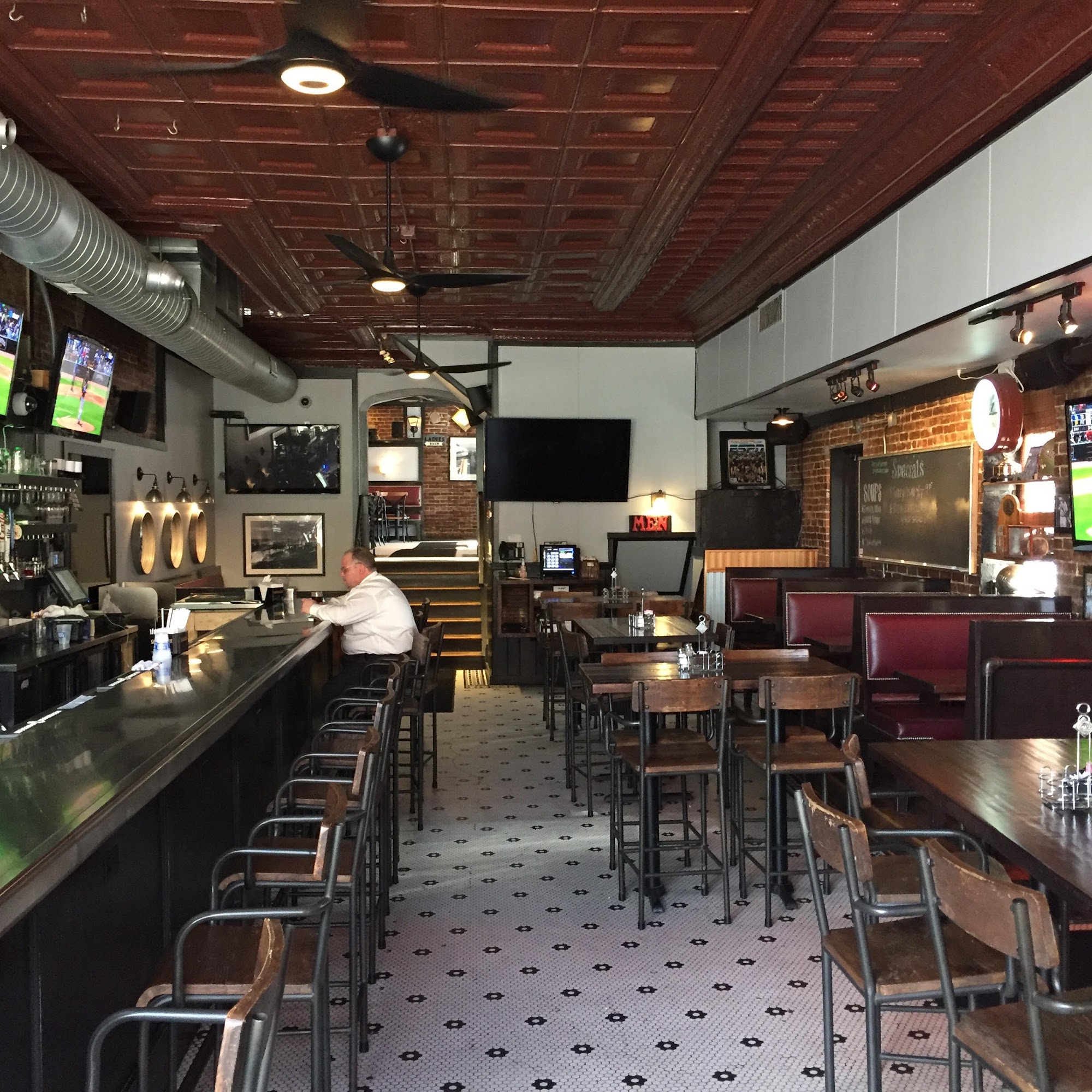 Duke's Upper Deck Cafe Homestead