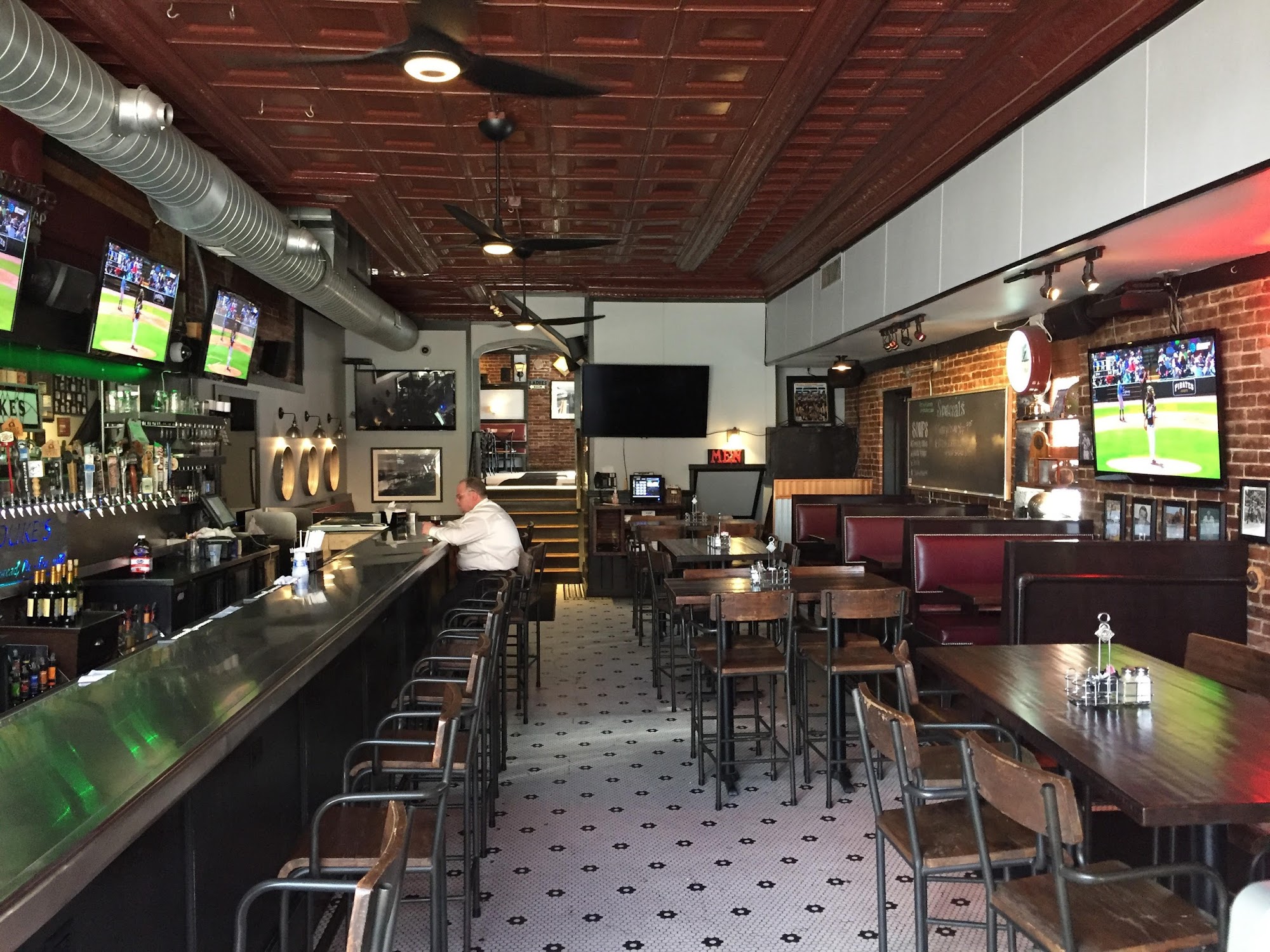 Duke's Upper Deck Cafe Homestead