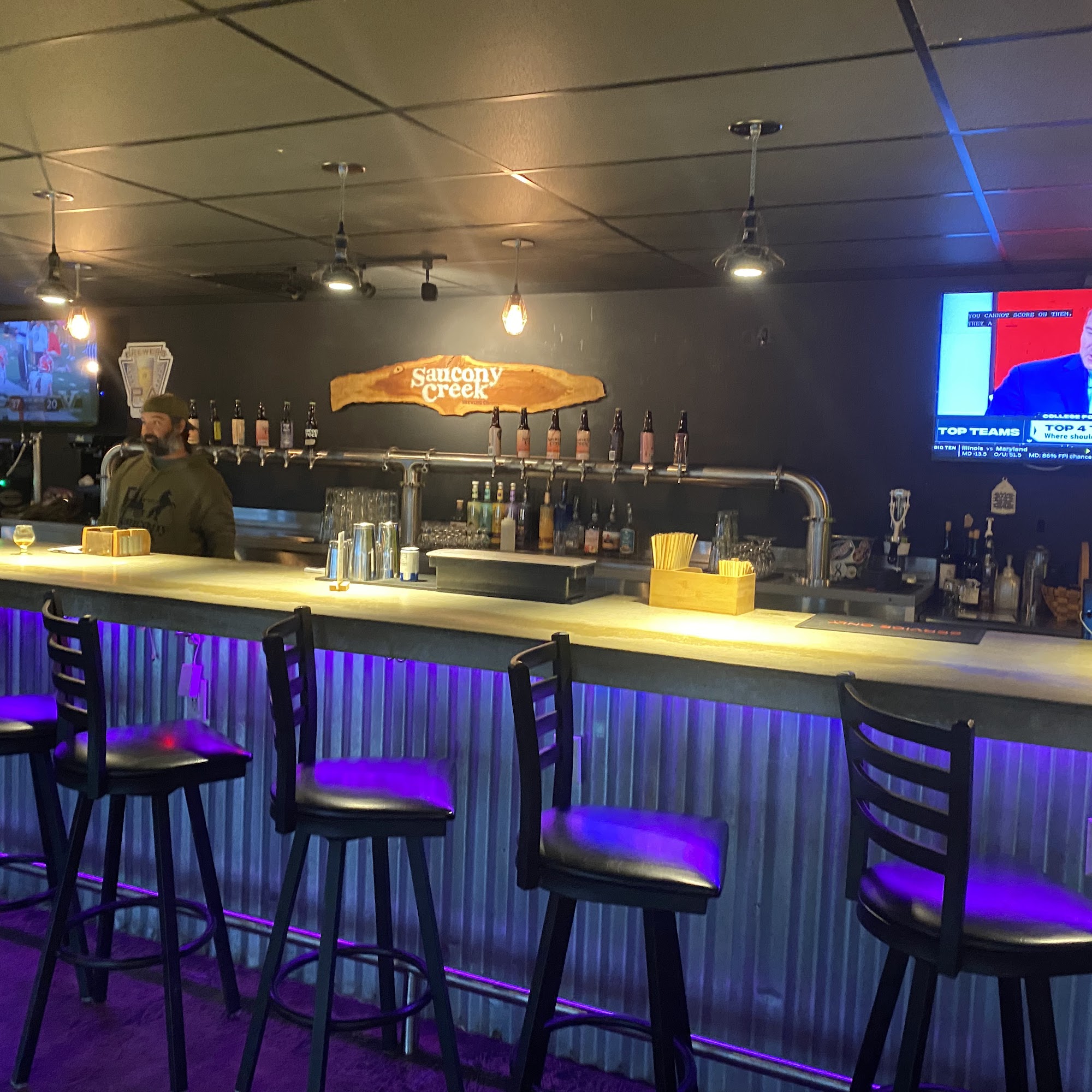 Saucony Creek Brewing Company + Gastropub Kutztown