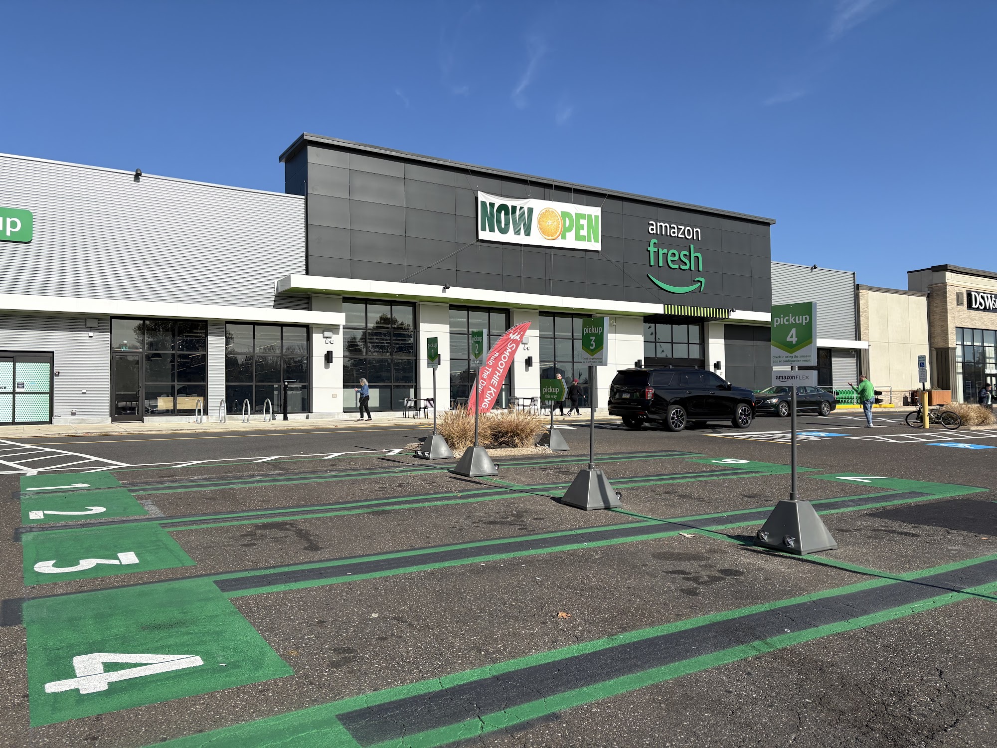 Amazon Fresh 2424 Lincoln Hwy, Langhorne