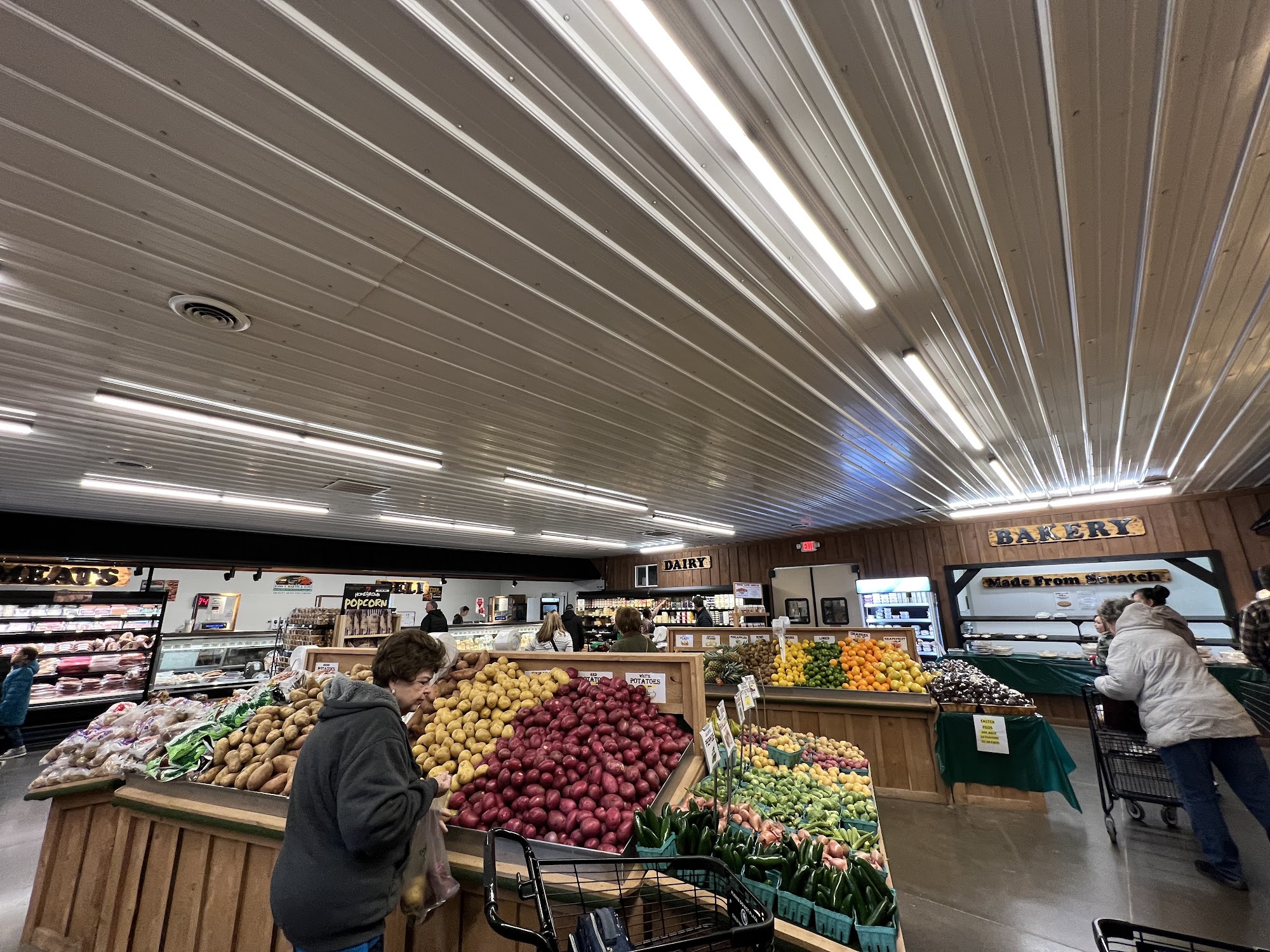 DAVY'S FRESH MARKET - Lewisburg PA - Hours, Directions, Reviews