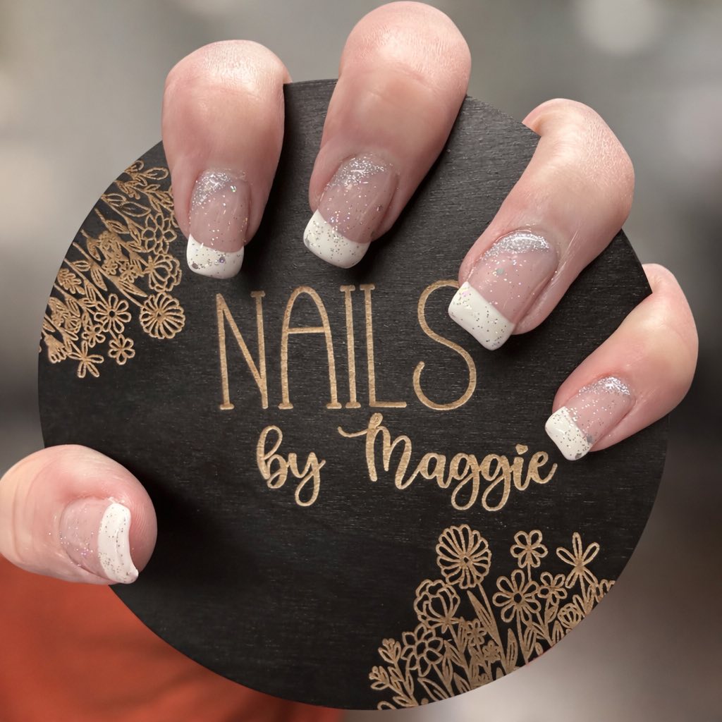 Maggie's Tips & Toes