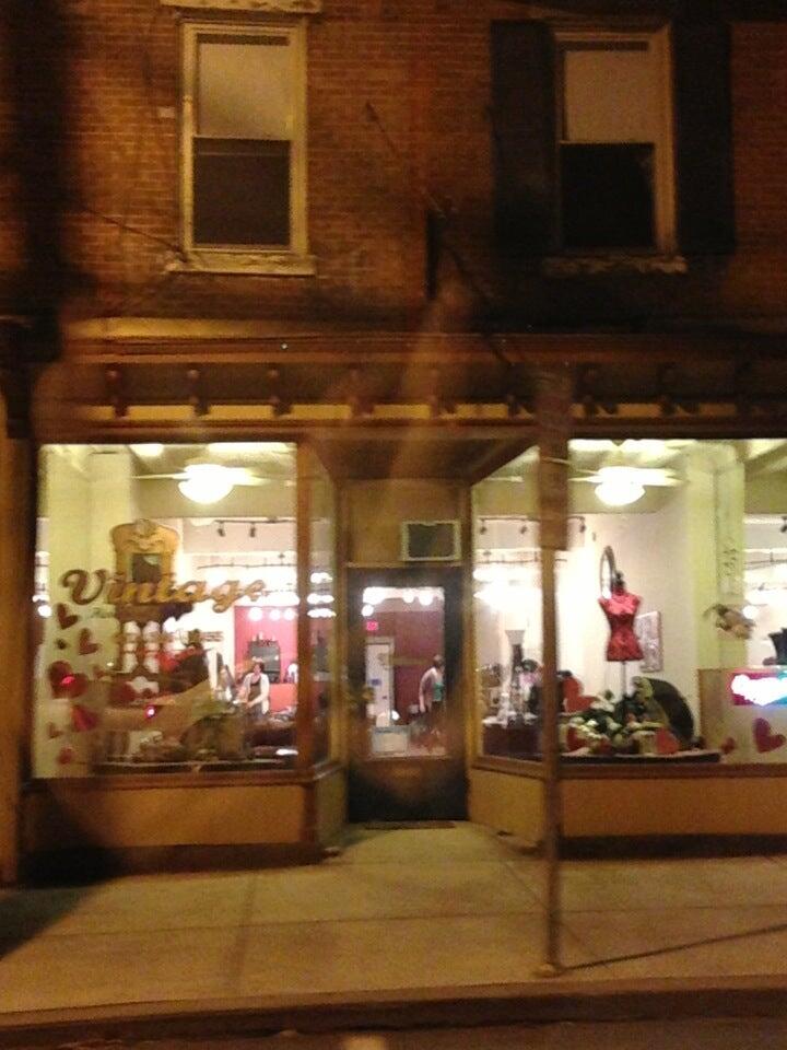Vintage house of hair 60 S Main St, Nazareth Pennsylvania 18064