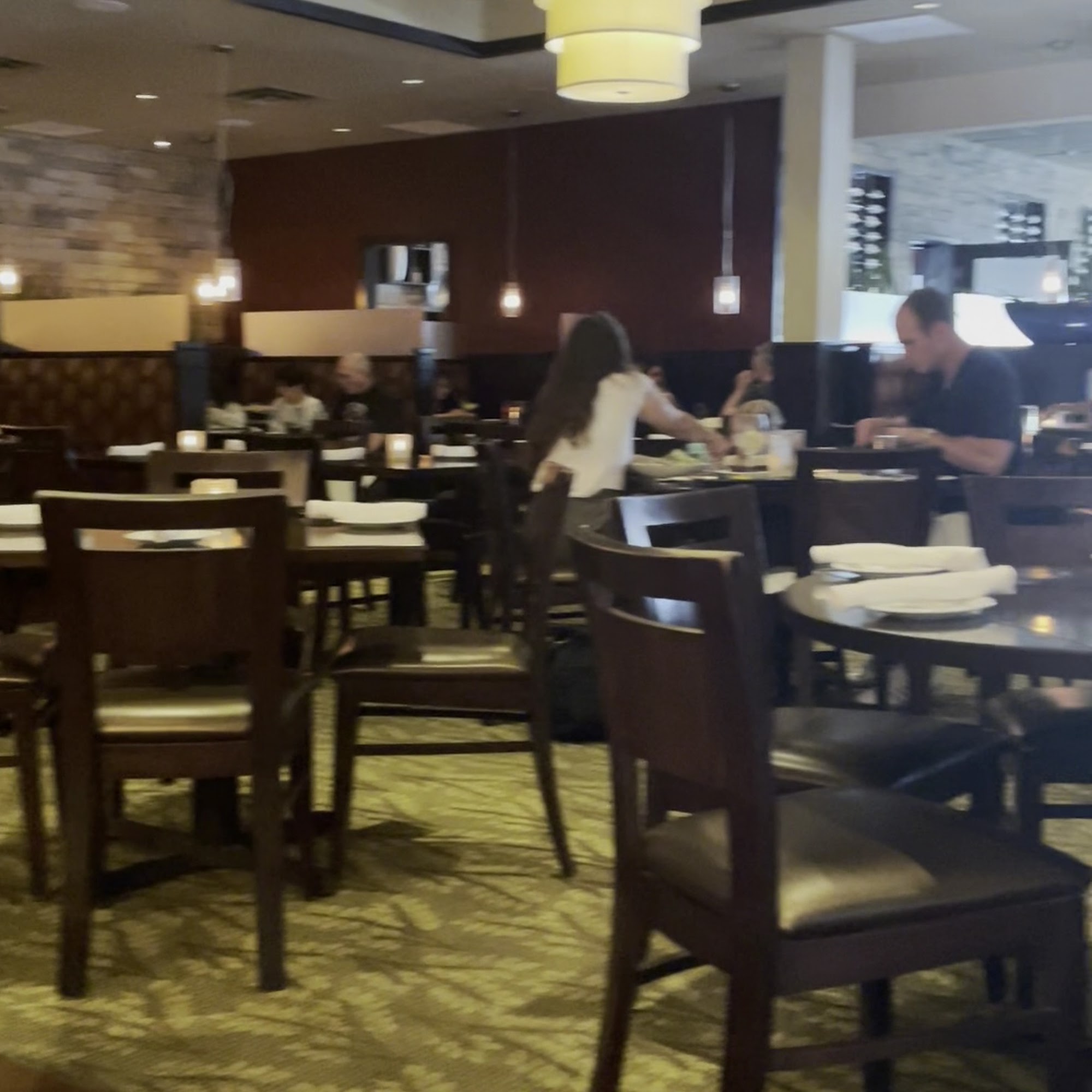 Harvest Seasonal Grill - Newtown Newtown