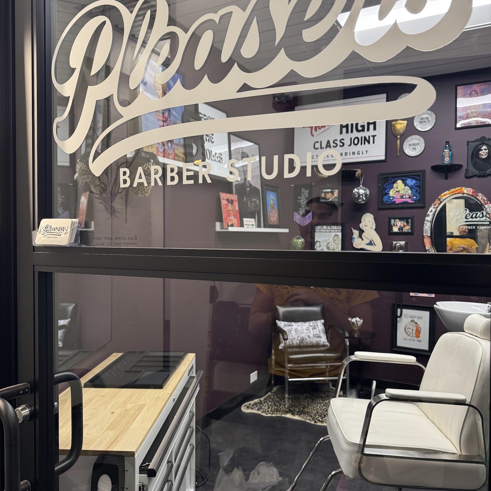 Pleasers Barber Studio 1503 Walnut St Suite 18B, Philadelphia Pennsylvania 19102