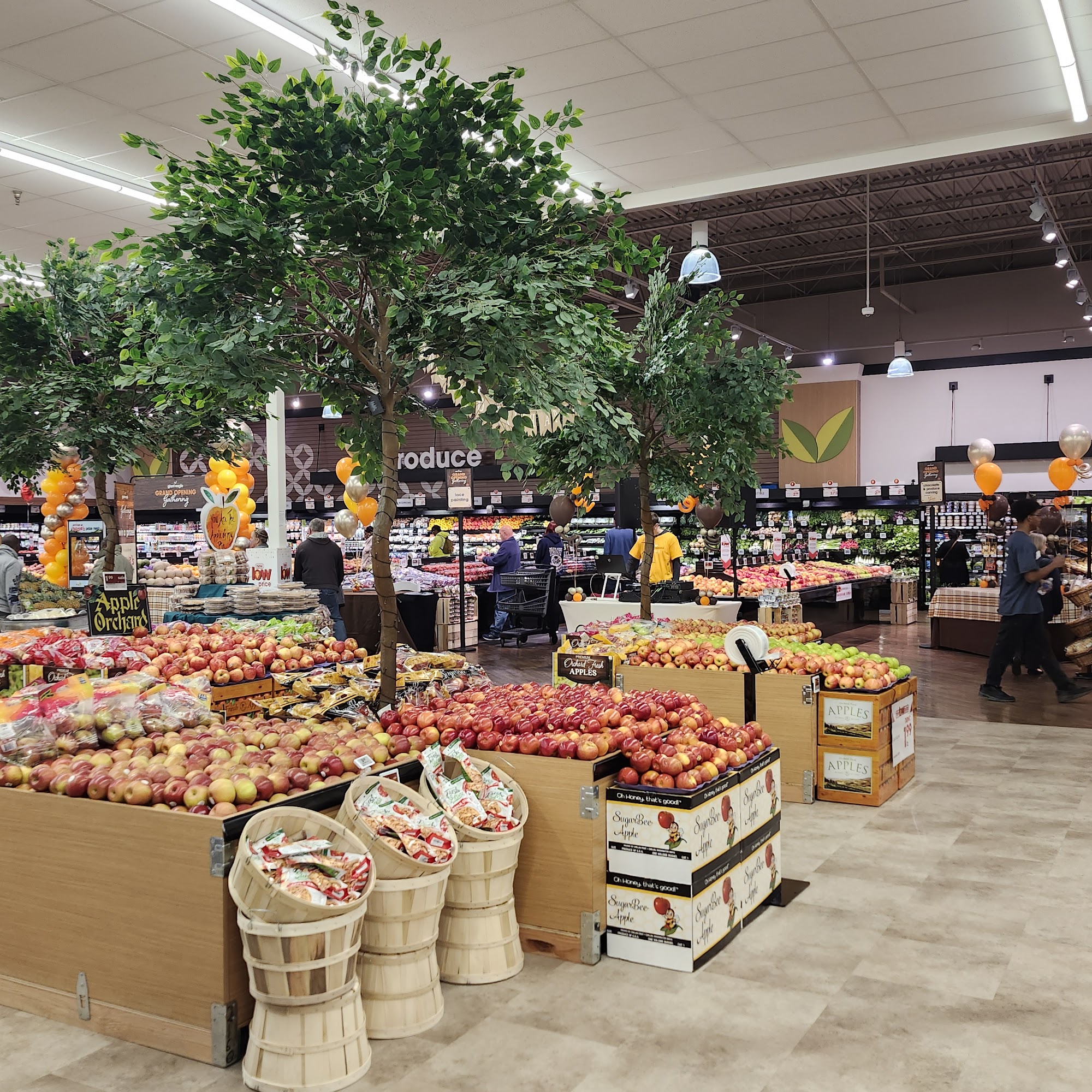 Giant Eagle Supermarket