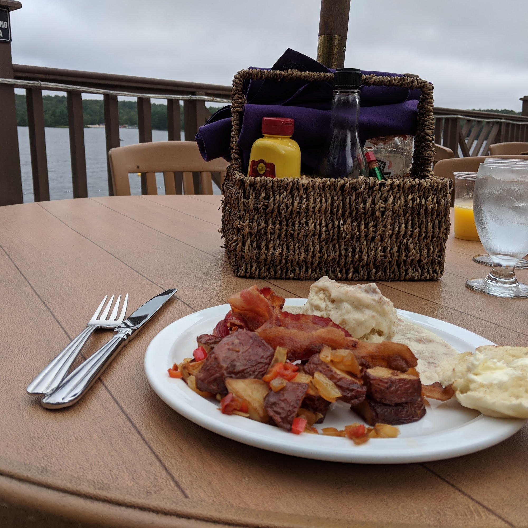 Lake Naomi Clubhouse Pocono Pines