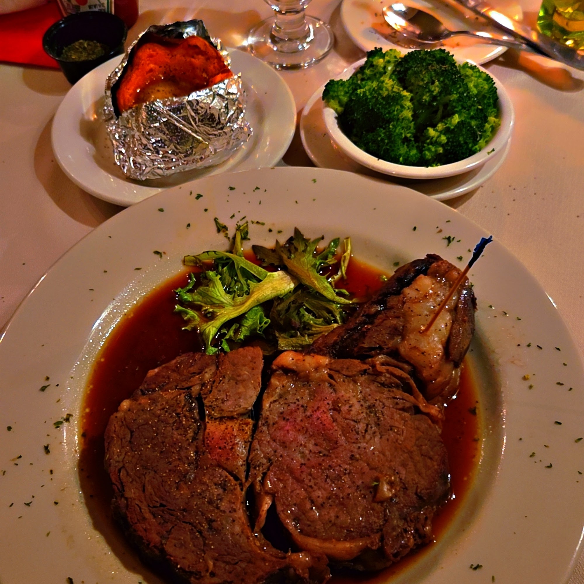 Blu Tavern Restaurant & Motel Pottsville