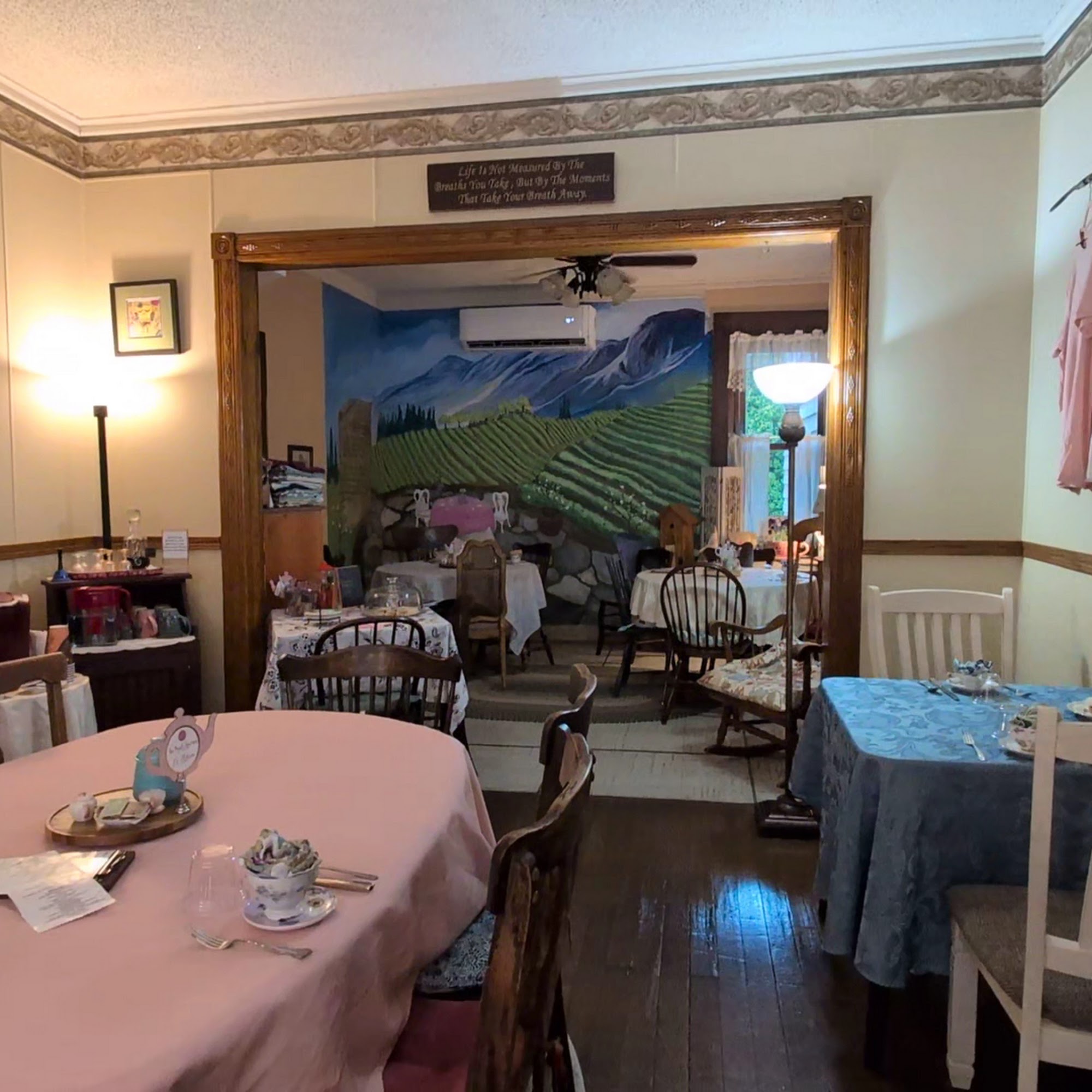 The Maid's Quarters Bed, Breakfast & Tearoom Pottsville