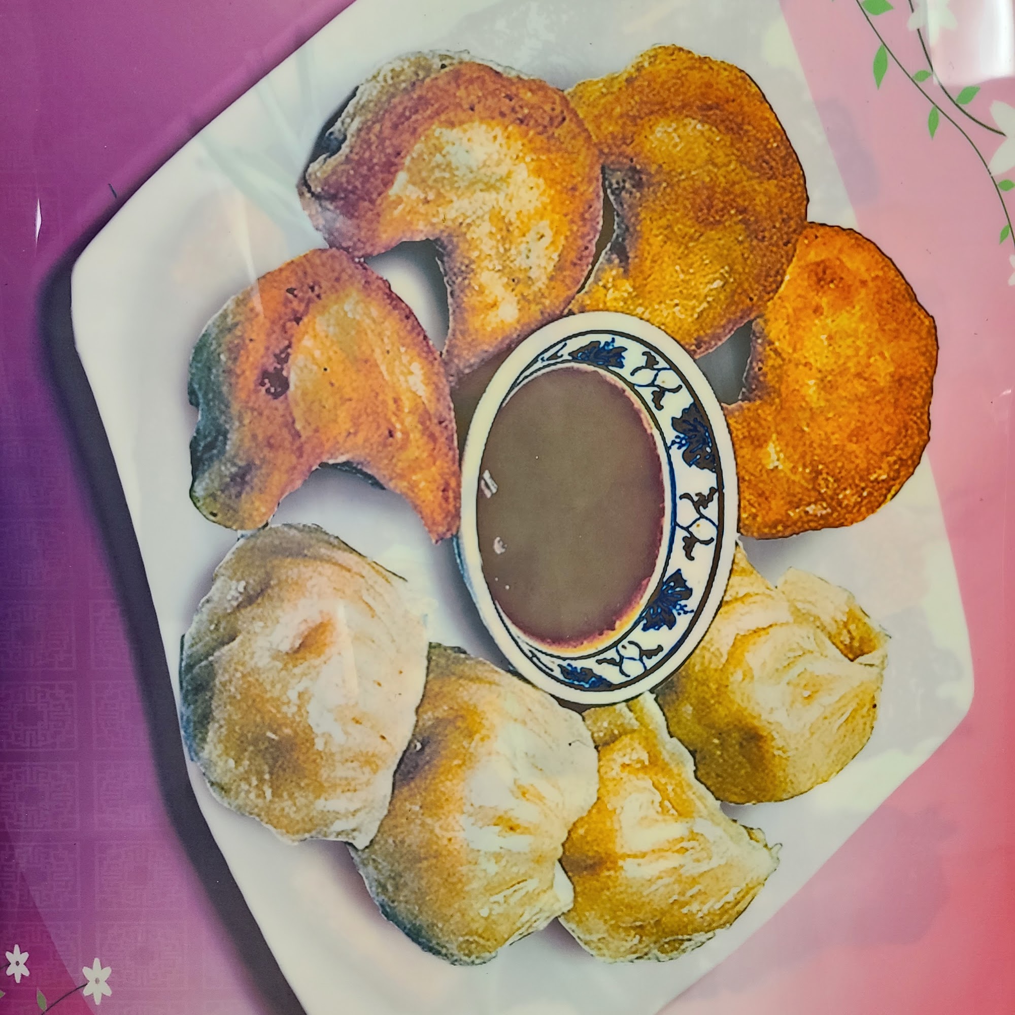 Lucky House 267 Carsonia Ave, Reading, PA 19606