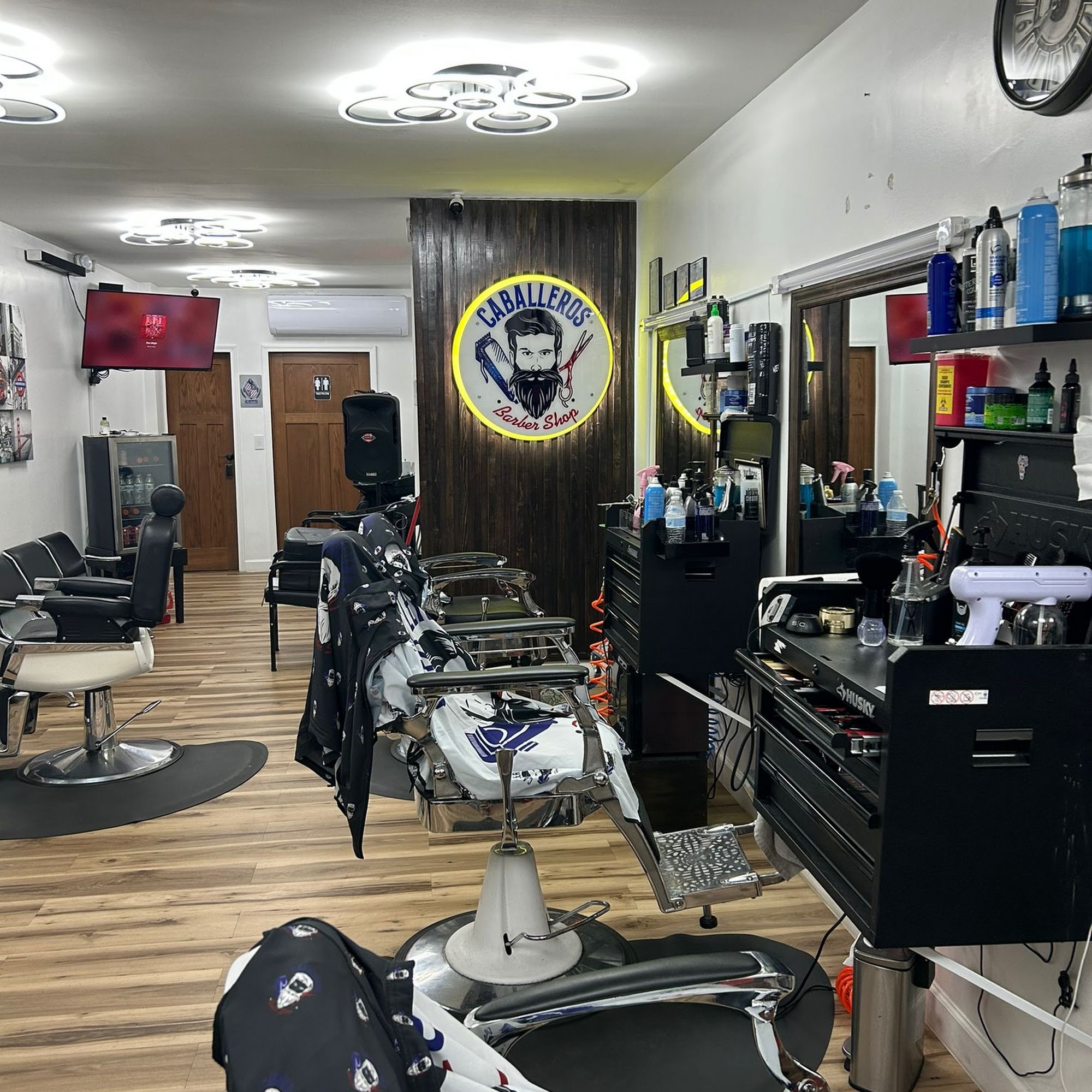 Caballeros barbershop 338 N 9th St, Reading Pennsylvania 19601