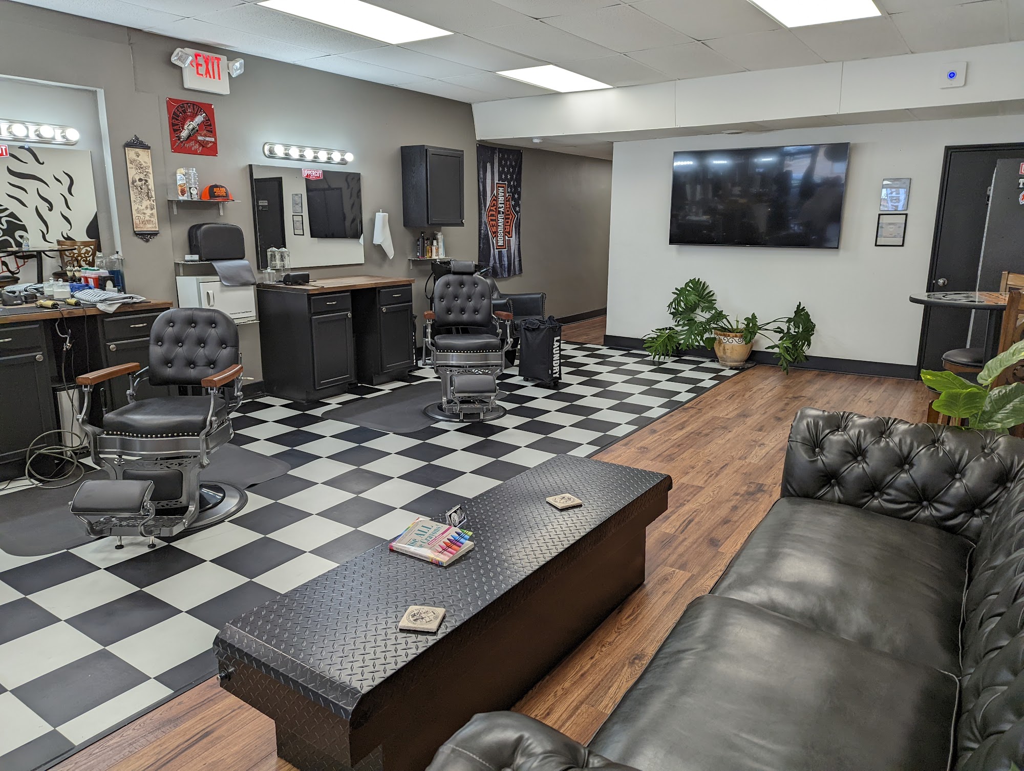 Suzies Barbershop 916 Pittsburgh St, Springdale Pennsylvania 15144