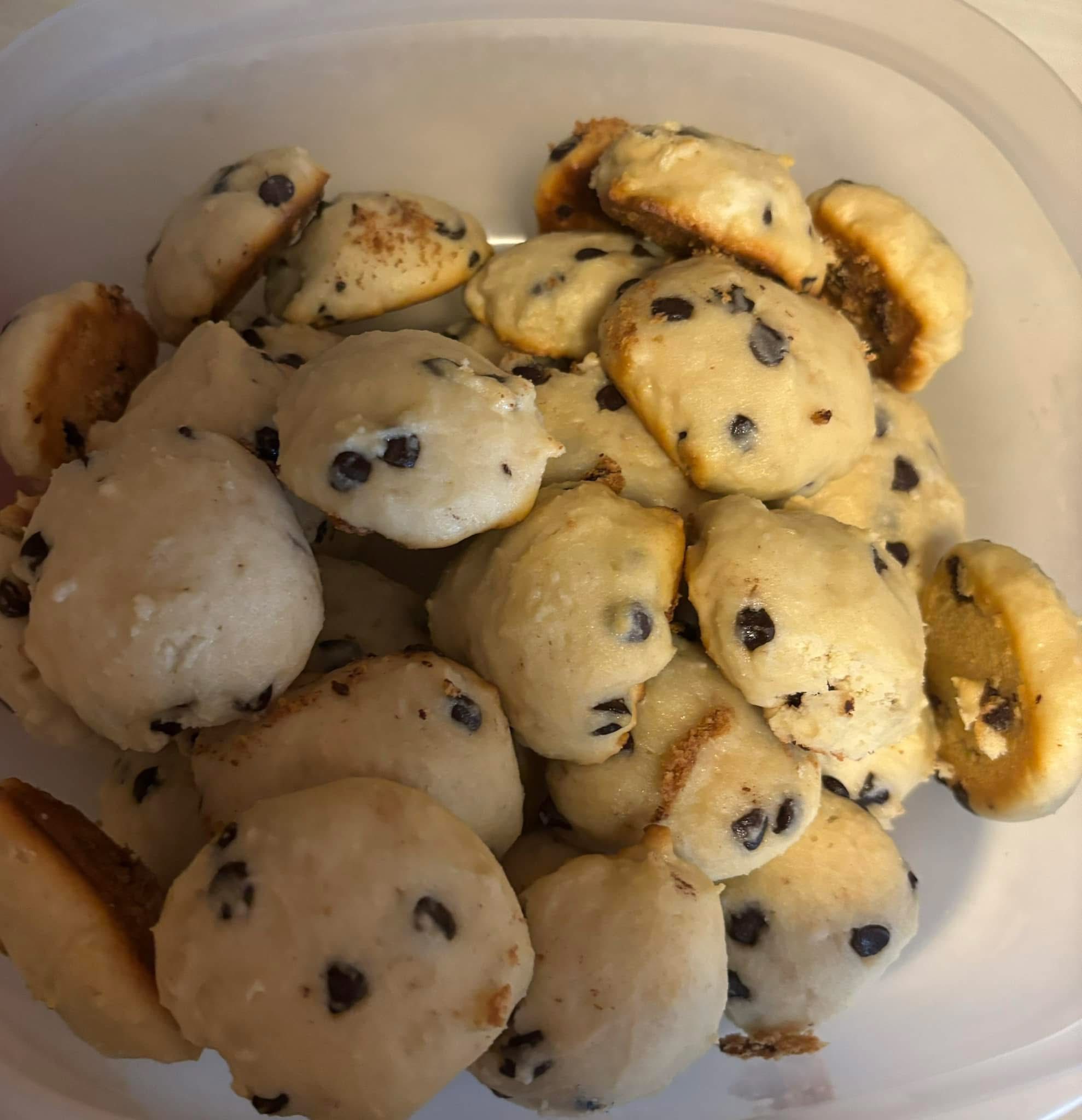 Jessica’s Italian Treats 510 Old School House Dr, Springfield