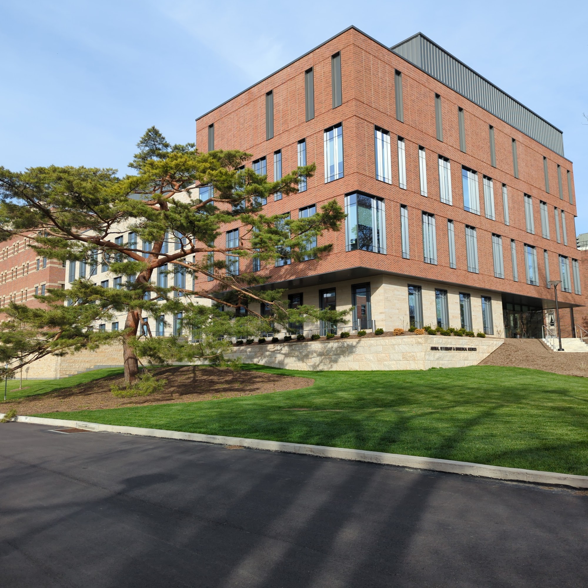 Animal, Veterinary and Biomedical Sciences Building State College
