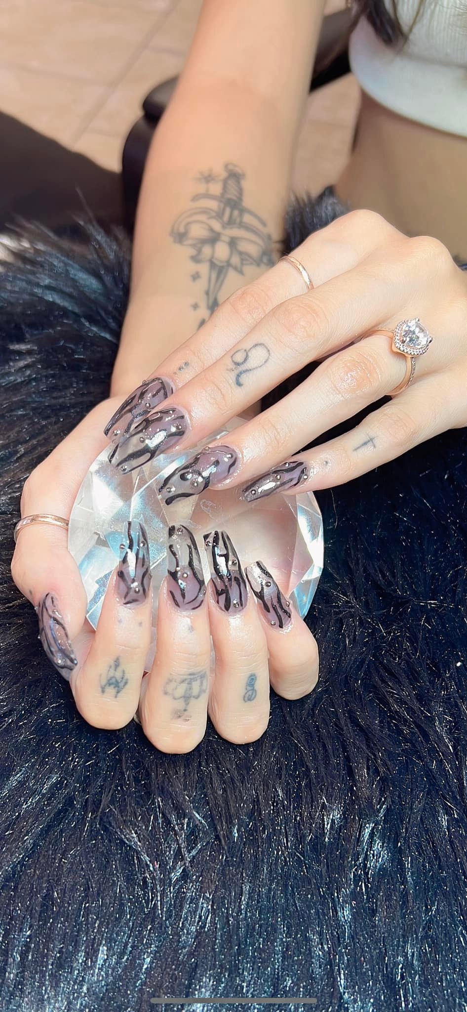 Sparkles Nail Spa & Beauty Bar