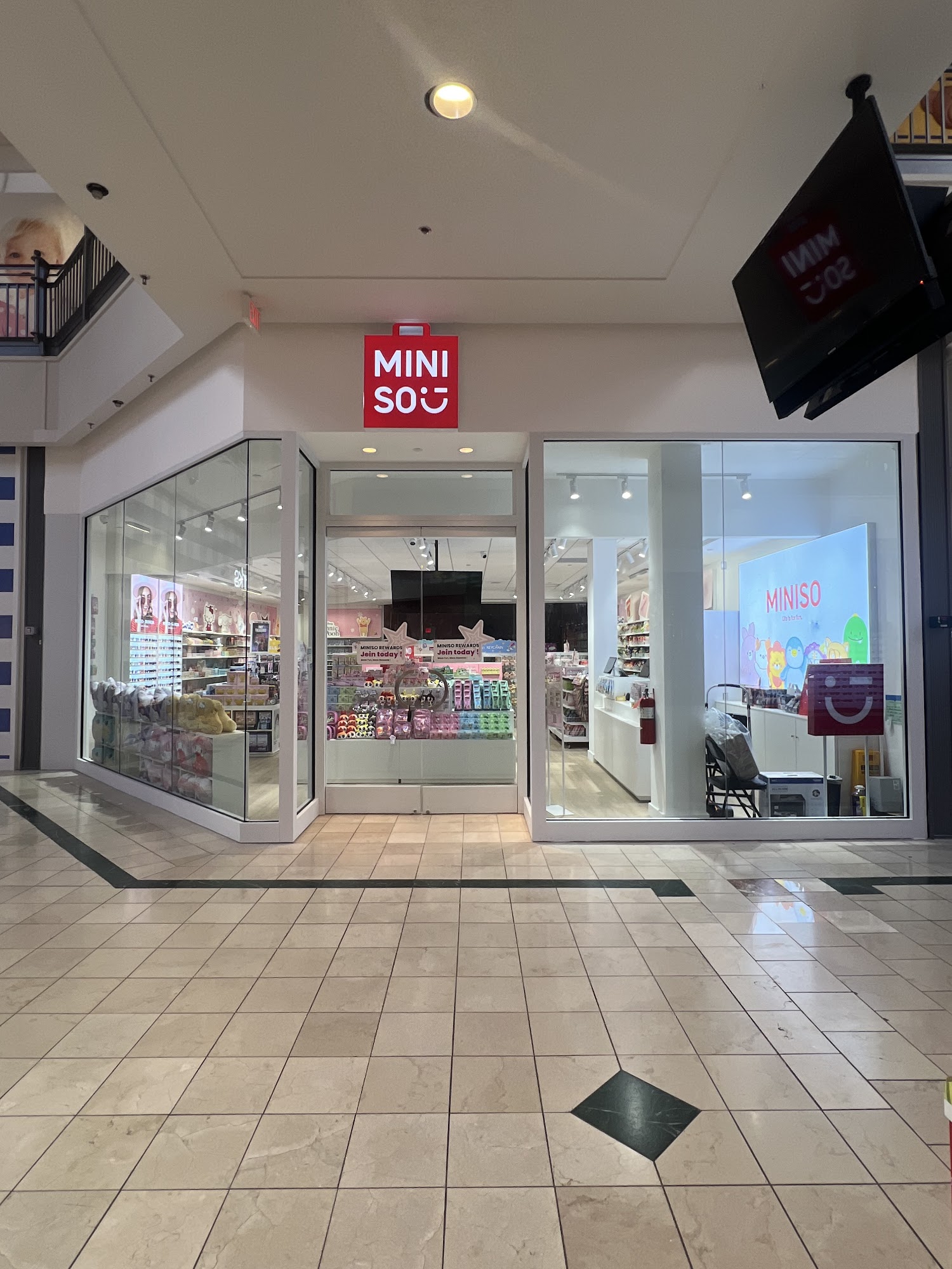 MINISO 250 Lehigh Valley Mall, Whitehall Township