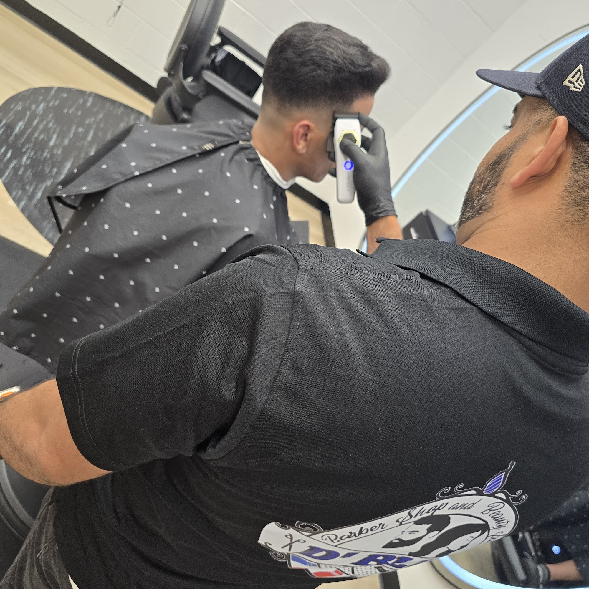 D’ Blue Barber Shop and Beauty Salon