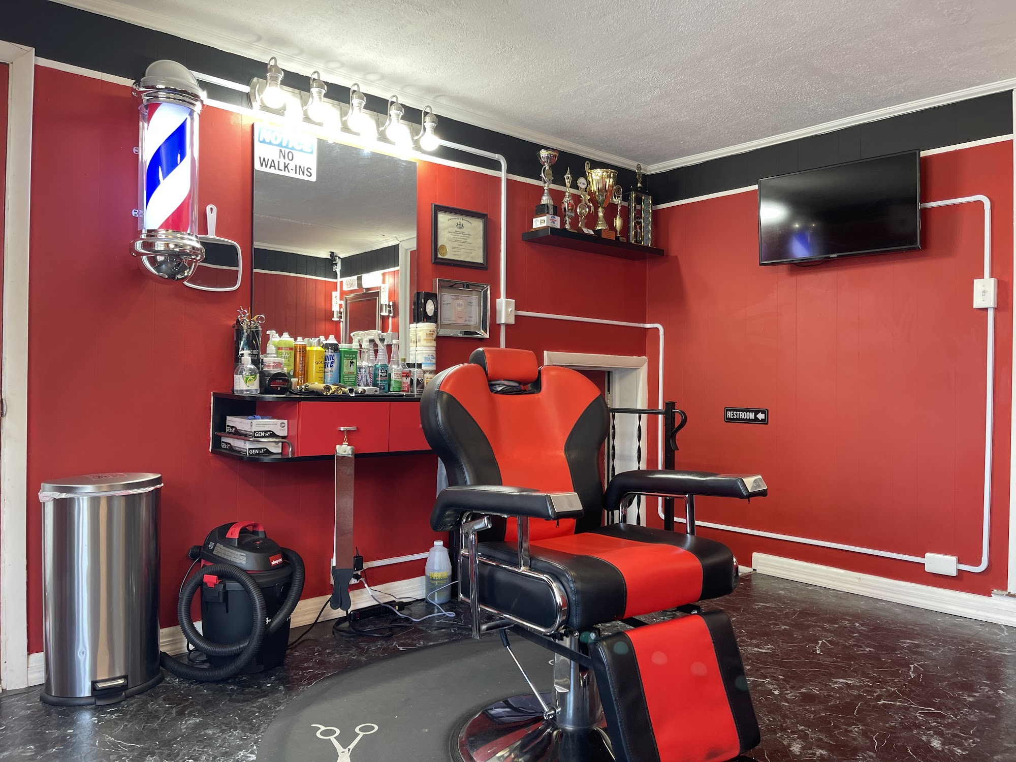 Divine cuts barbershop
