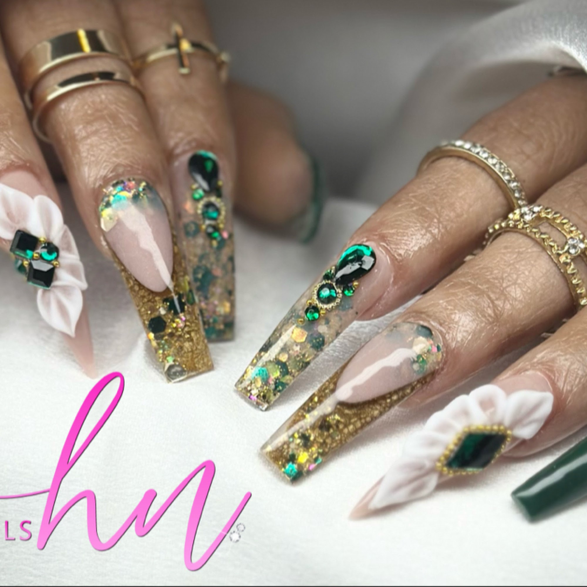 Helen’s Nails Art 2159 White St # 17, York Pennsylvania 17404