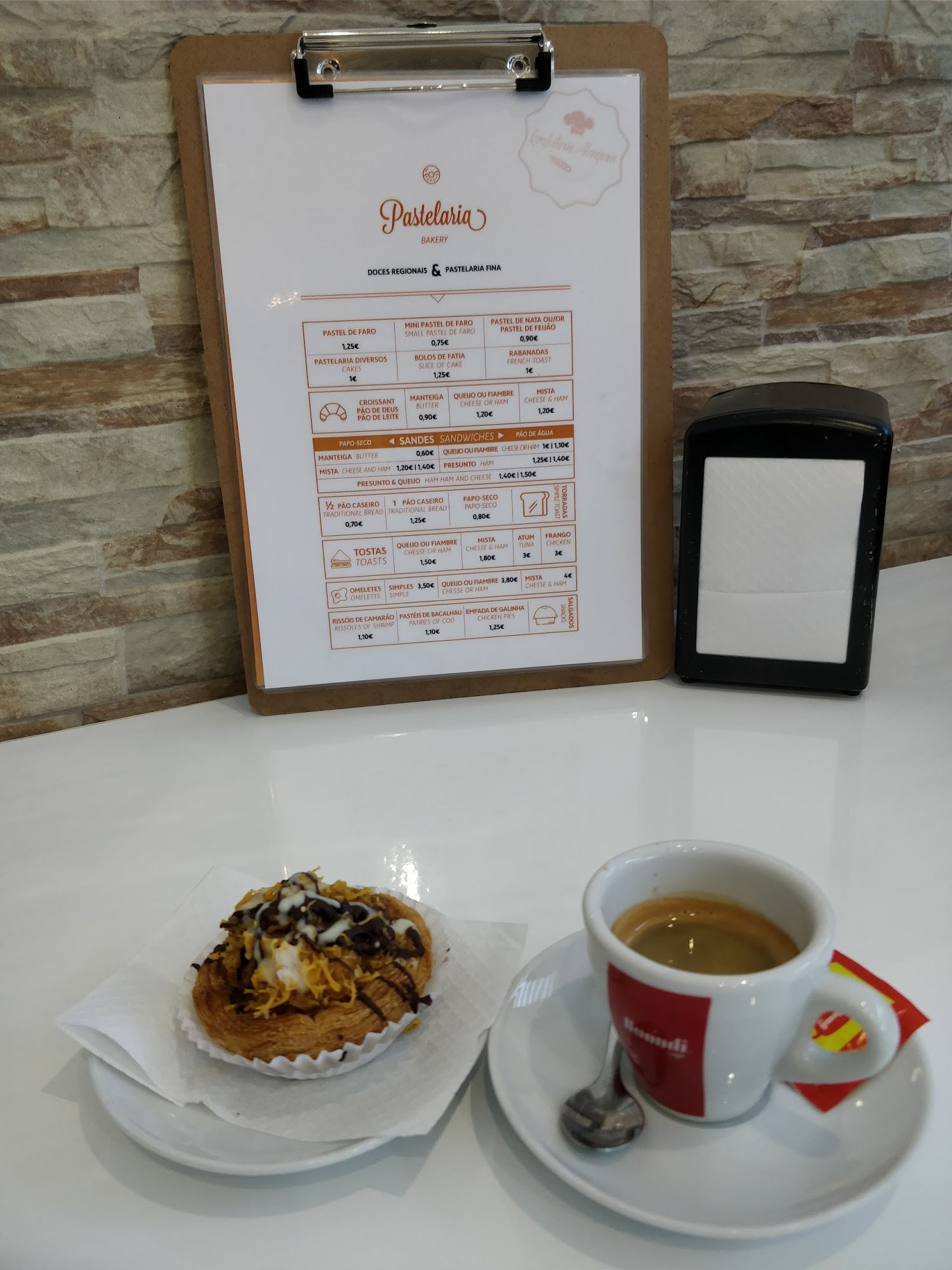 Confeitaria Alengarve Menu