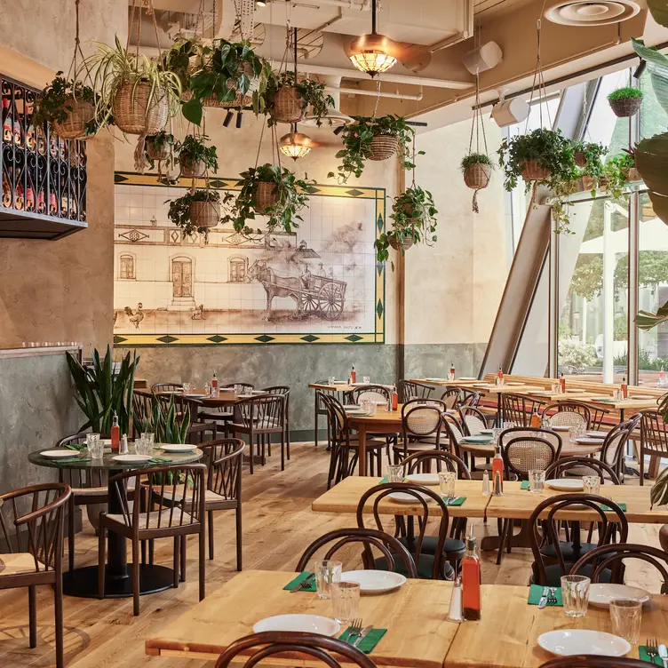 Photo credit: opentable