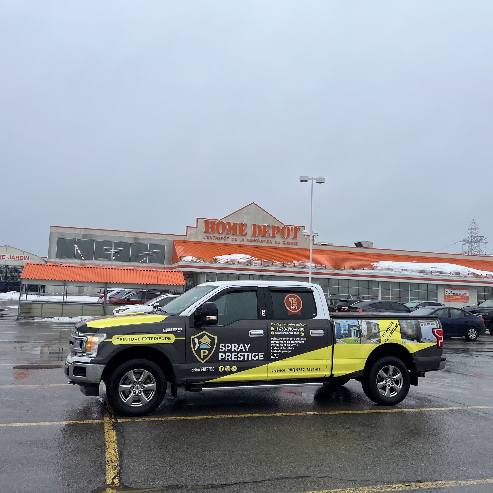 Kitchen Design at The Home Depot 11300 Rue Renaude-Lapointe, Anjou Quebec H1J 2V7