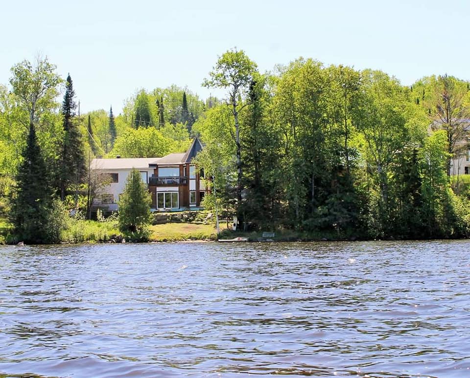 Champagne & Fils Inc