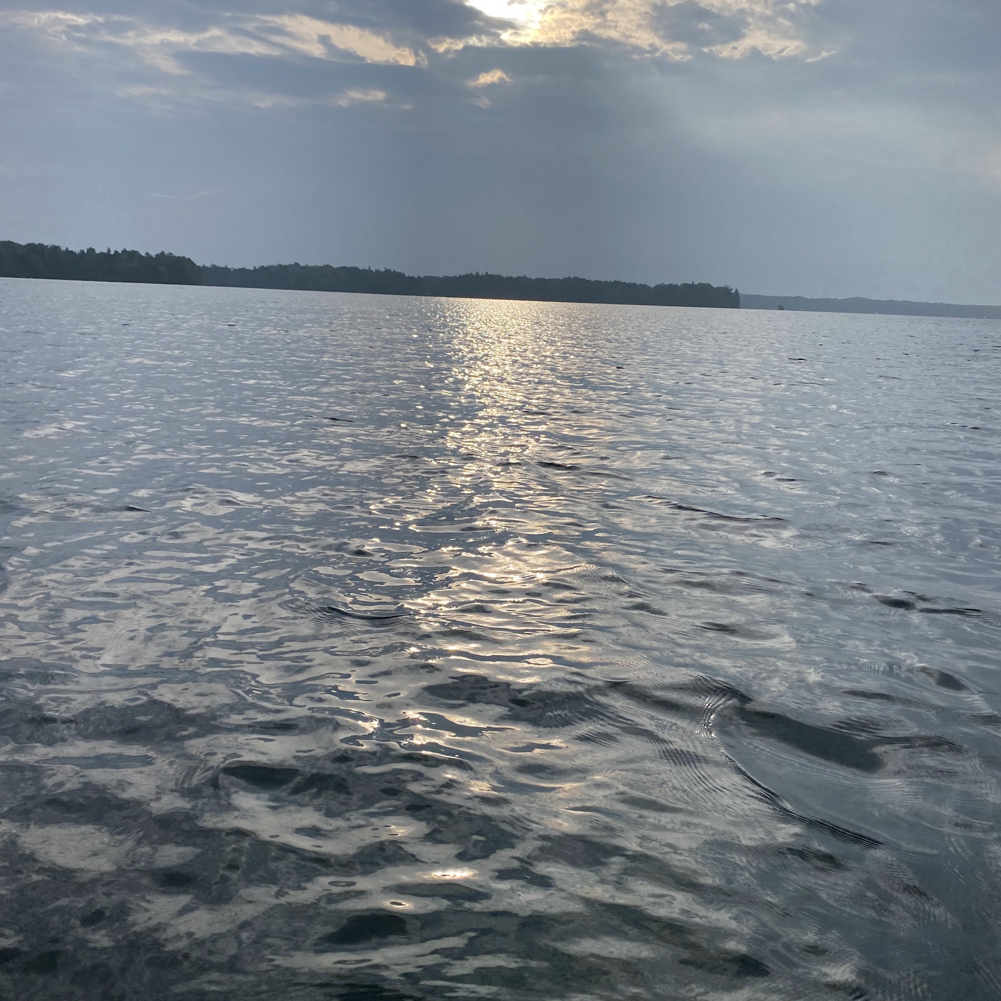 Le Dépanneur - Accomod. Drolet Lac-Drolet