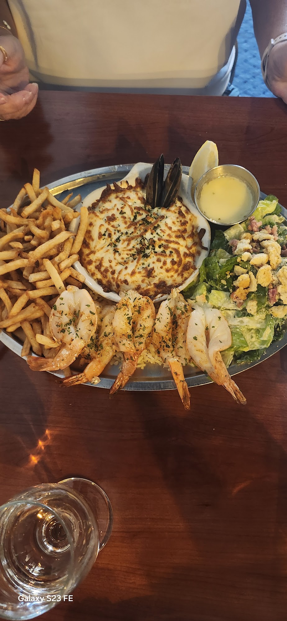 Restaurant Crevettes Plus Menu