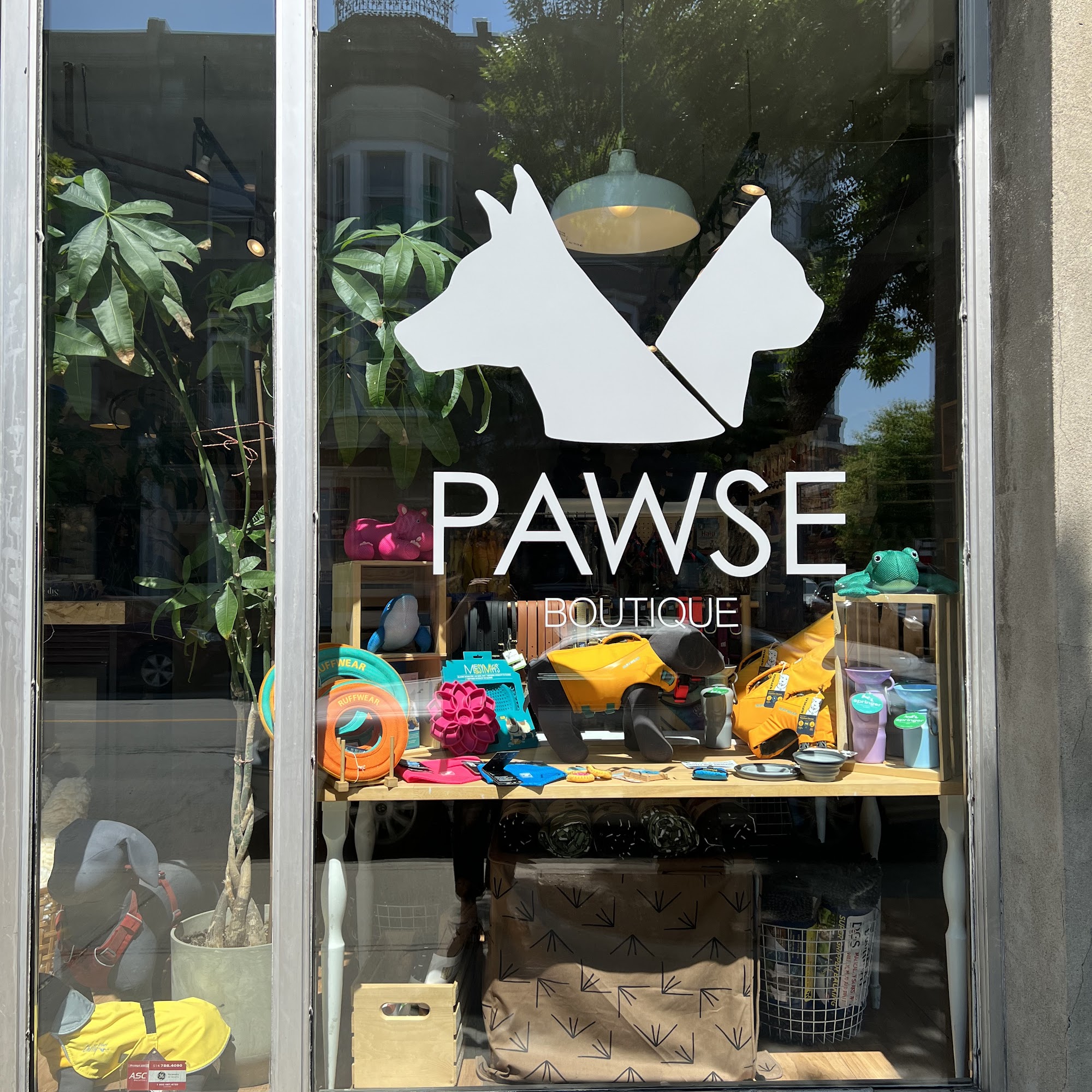 Boutique Pawse Inc. Montreal