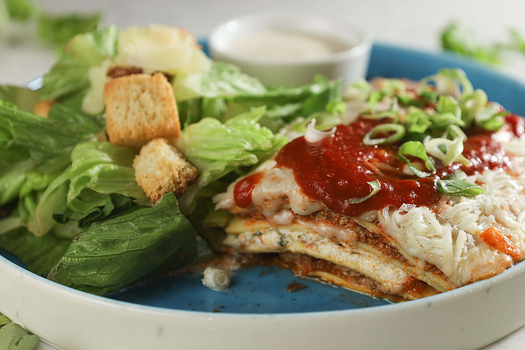 Resto-Café . Traiteur Le 555 Midtown Menu