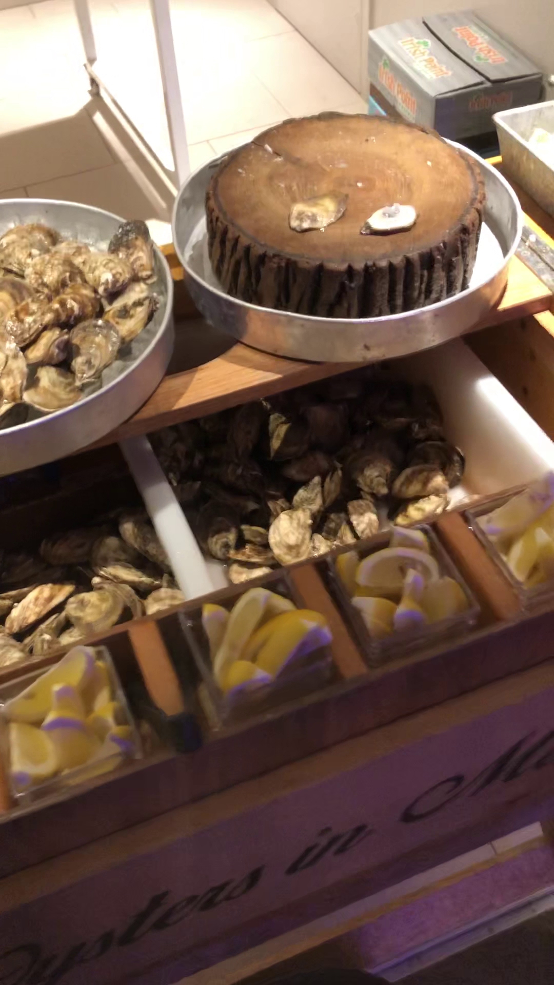 Huîtres en Mouvement - Traiteur Fruit de Mer Menu