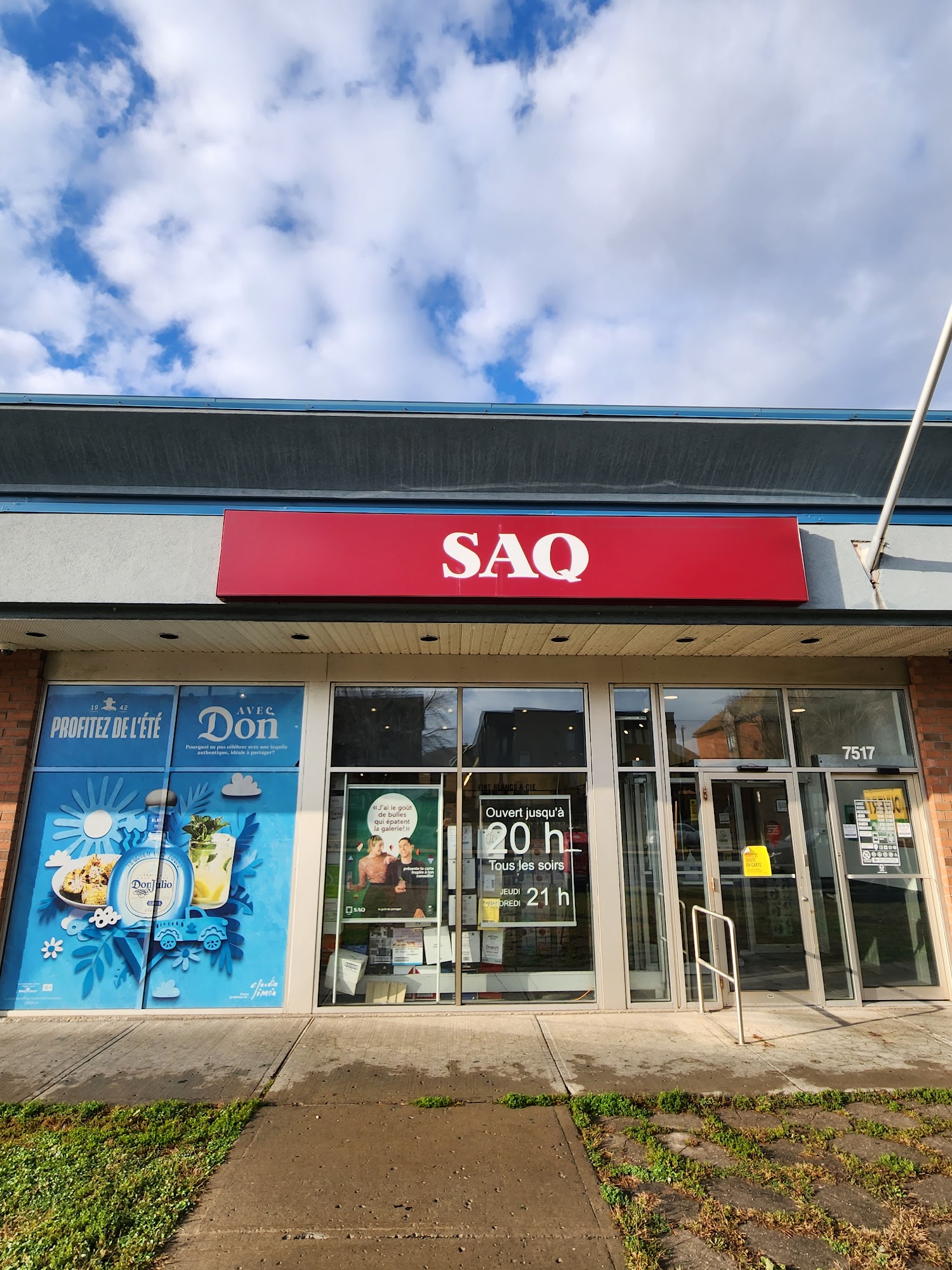 SAQ-R.D.P. - Boul. Maurice-Duplessis Montreal