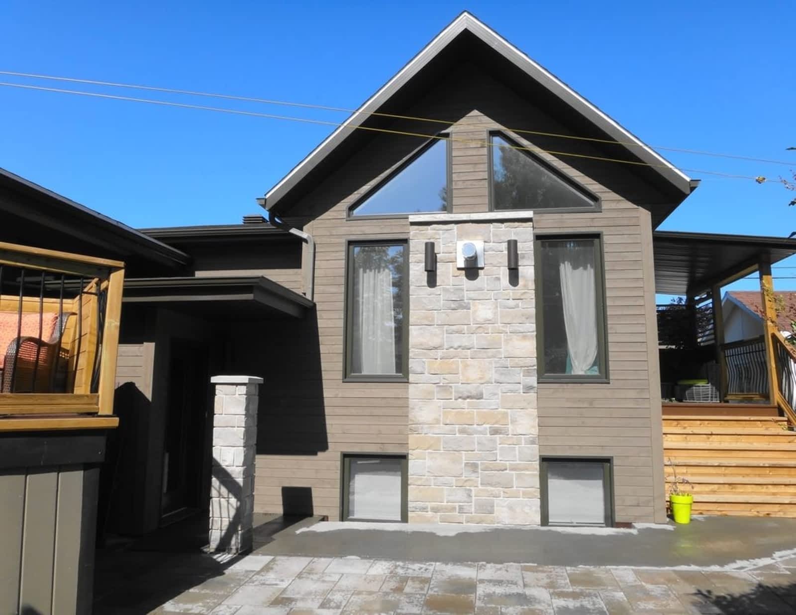Photo credit: yellowpages.ca