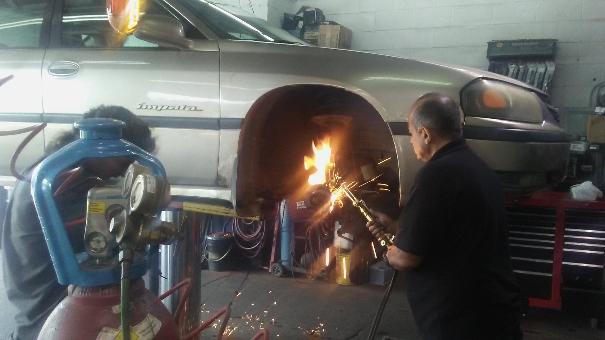 Centre de L'Auto Rony