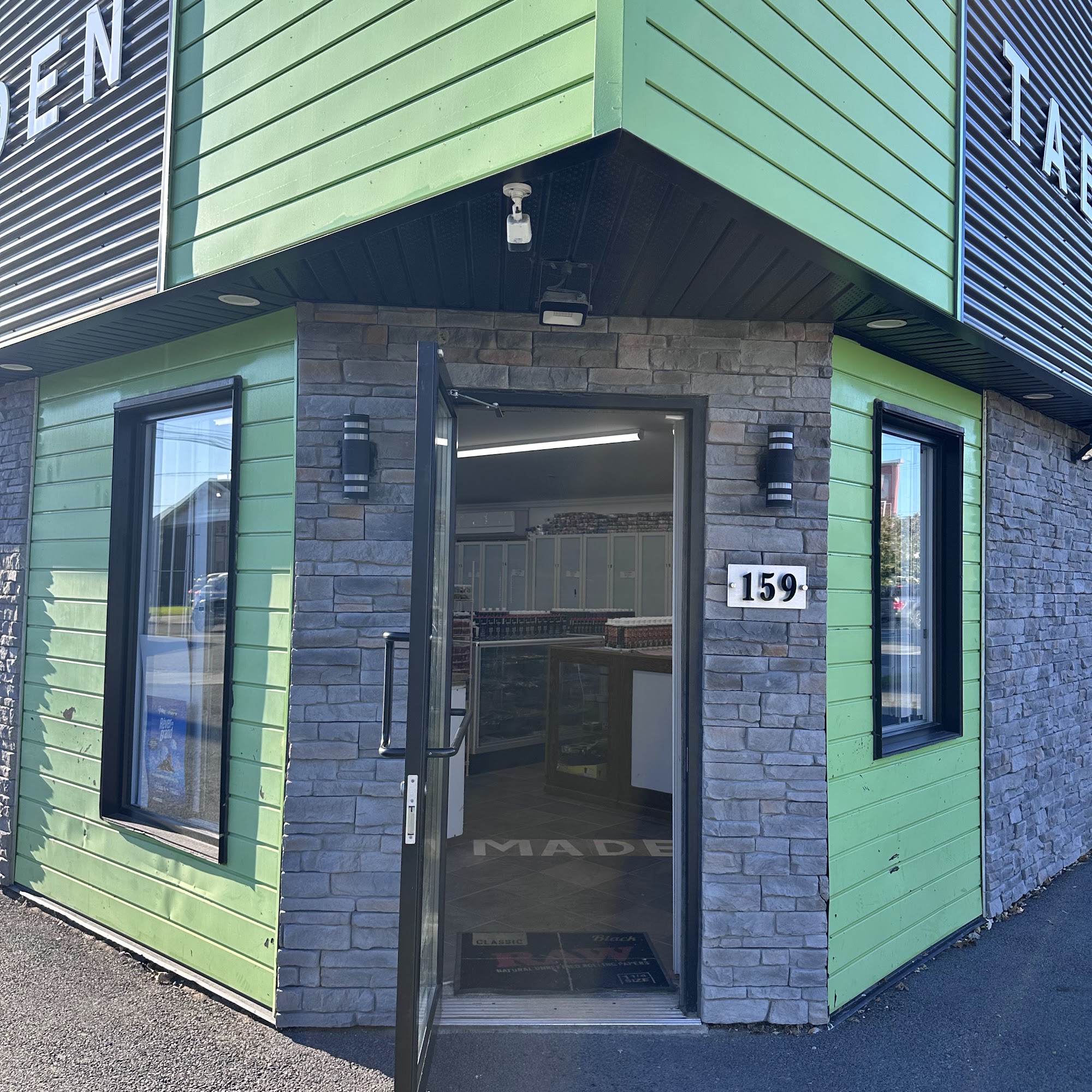 Maden Convenience Store