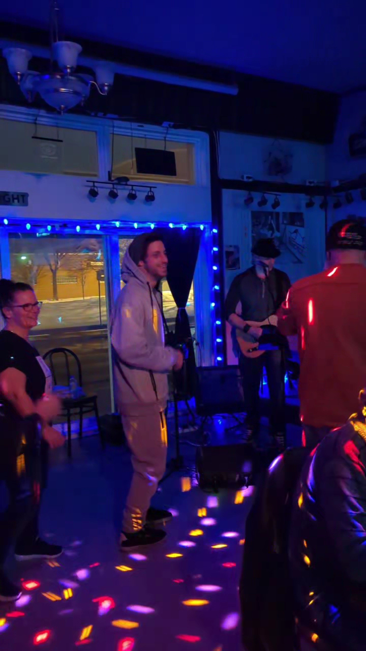 Brasserie au 207 Inc Menu