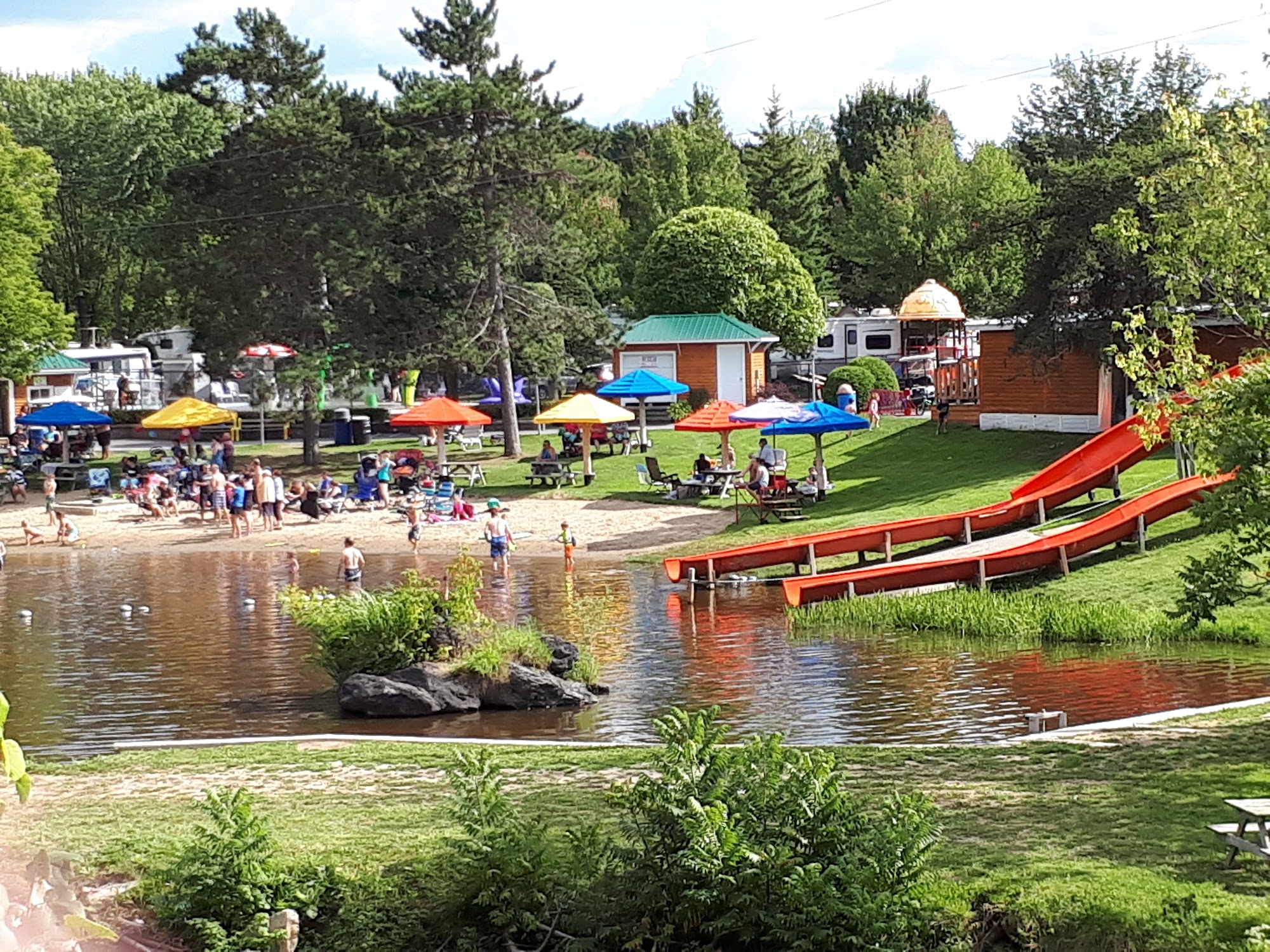 Plage des Sources Campground Wickham