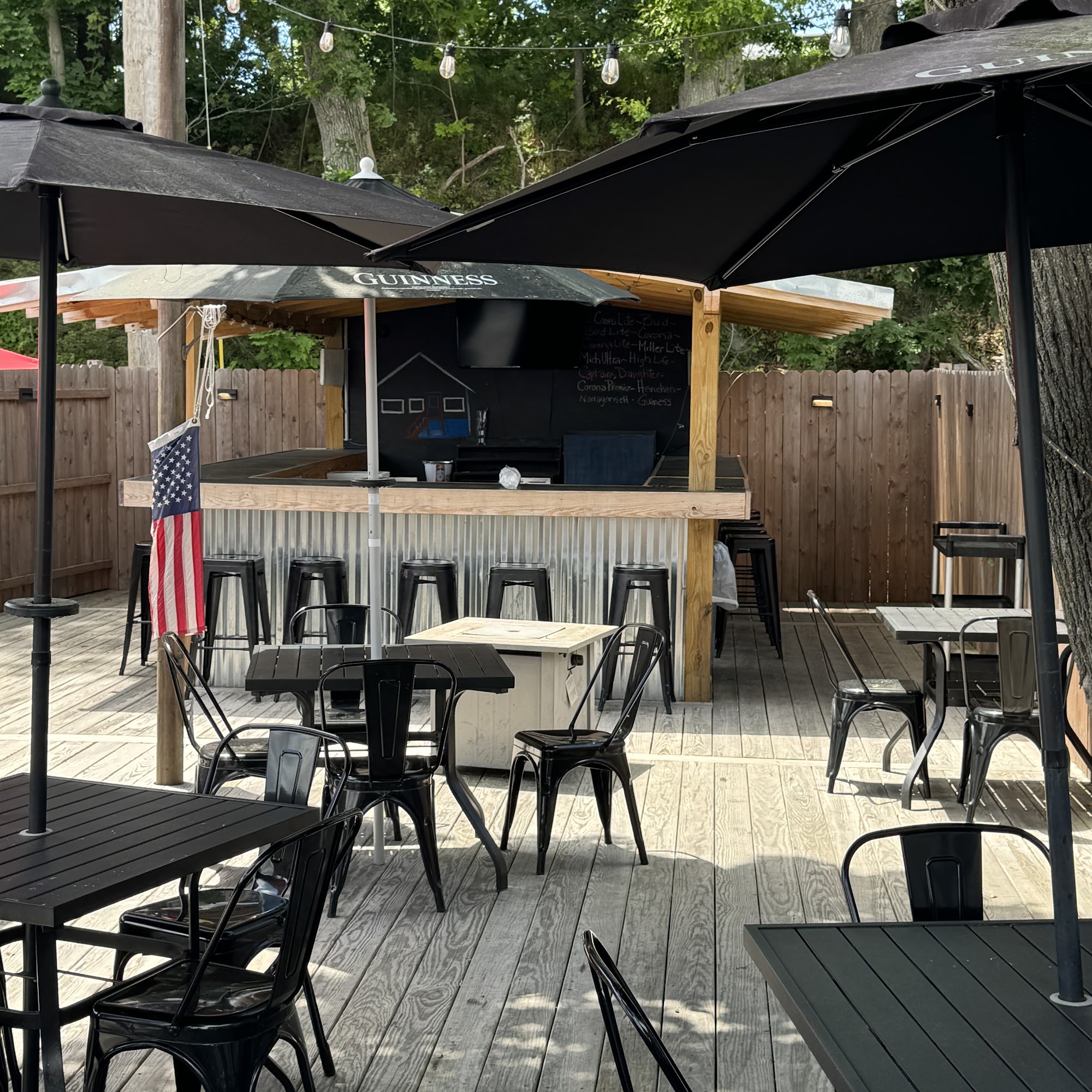 Mc Kinley's Pub East Greenwich