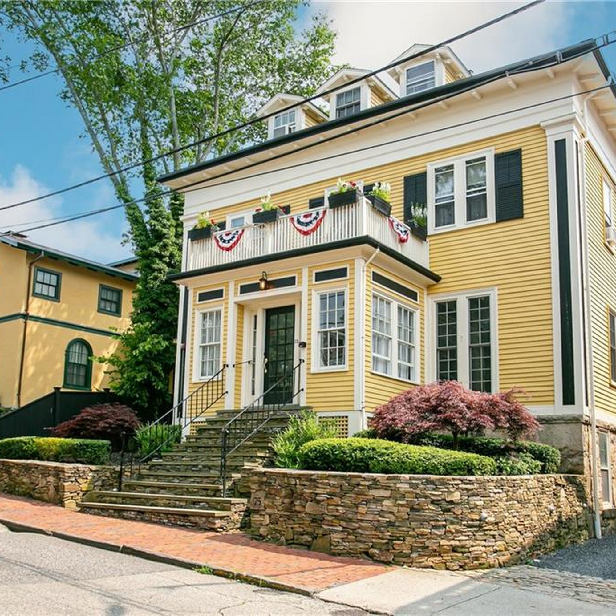 Luca Luxury Homes North Providence